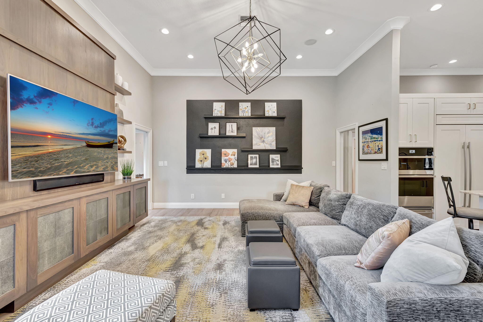 4445 NW 28th Way