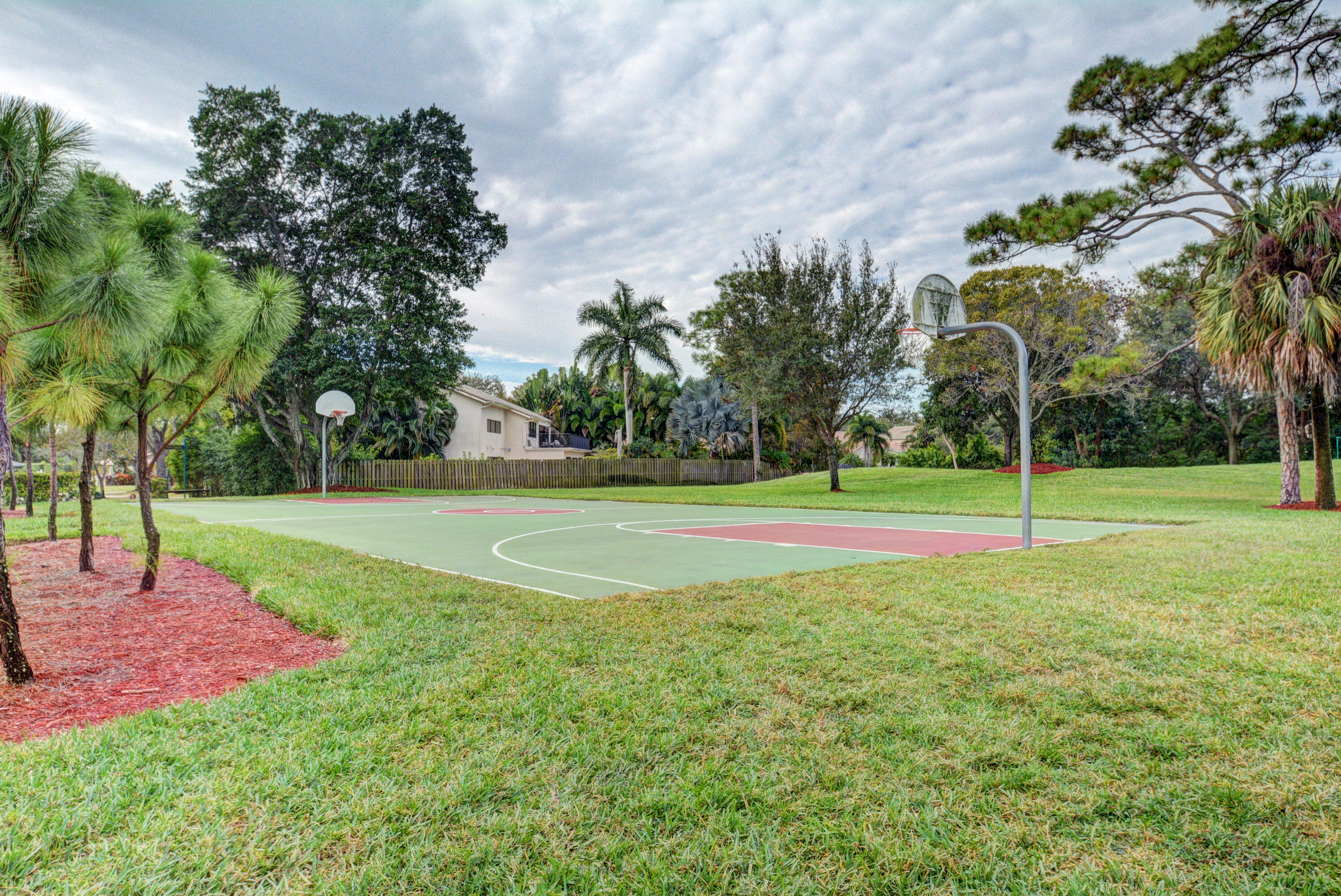 4445 NW 28th Way