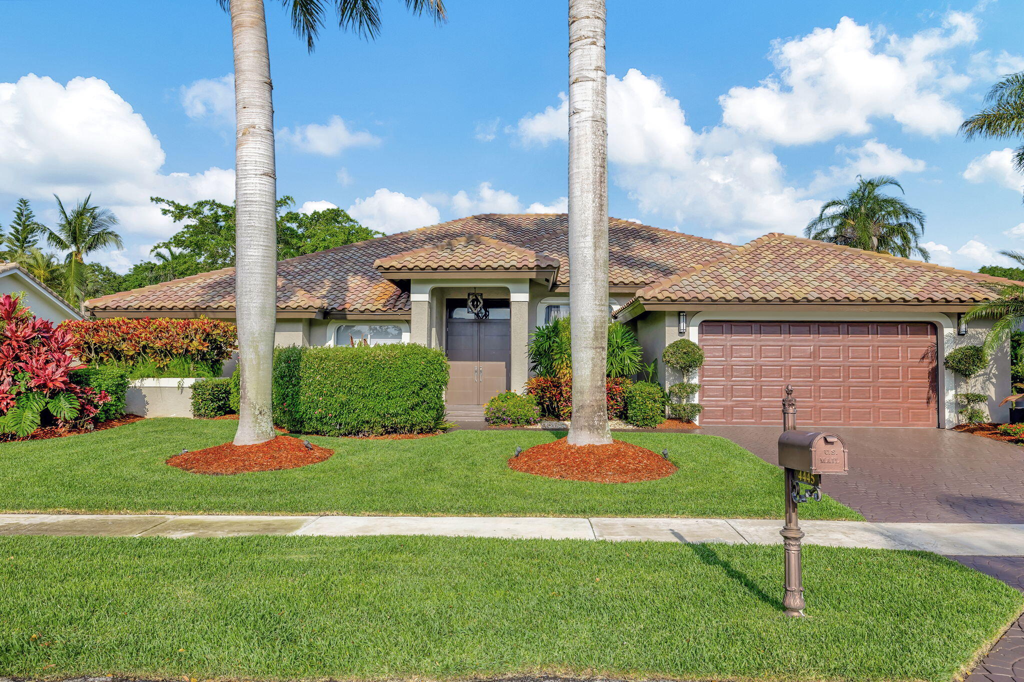 4445 NW 28th Way