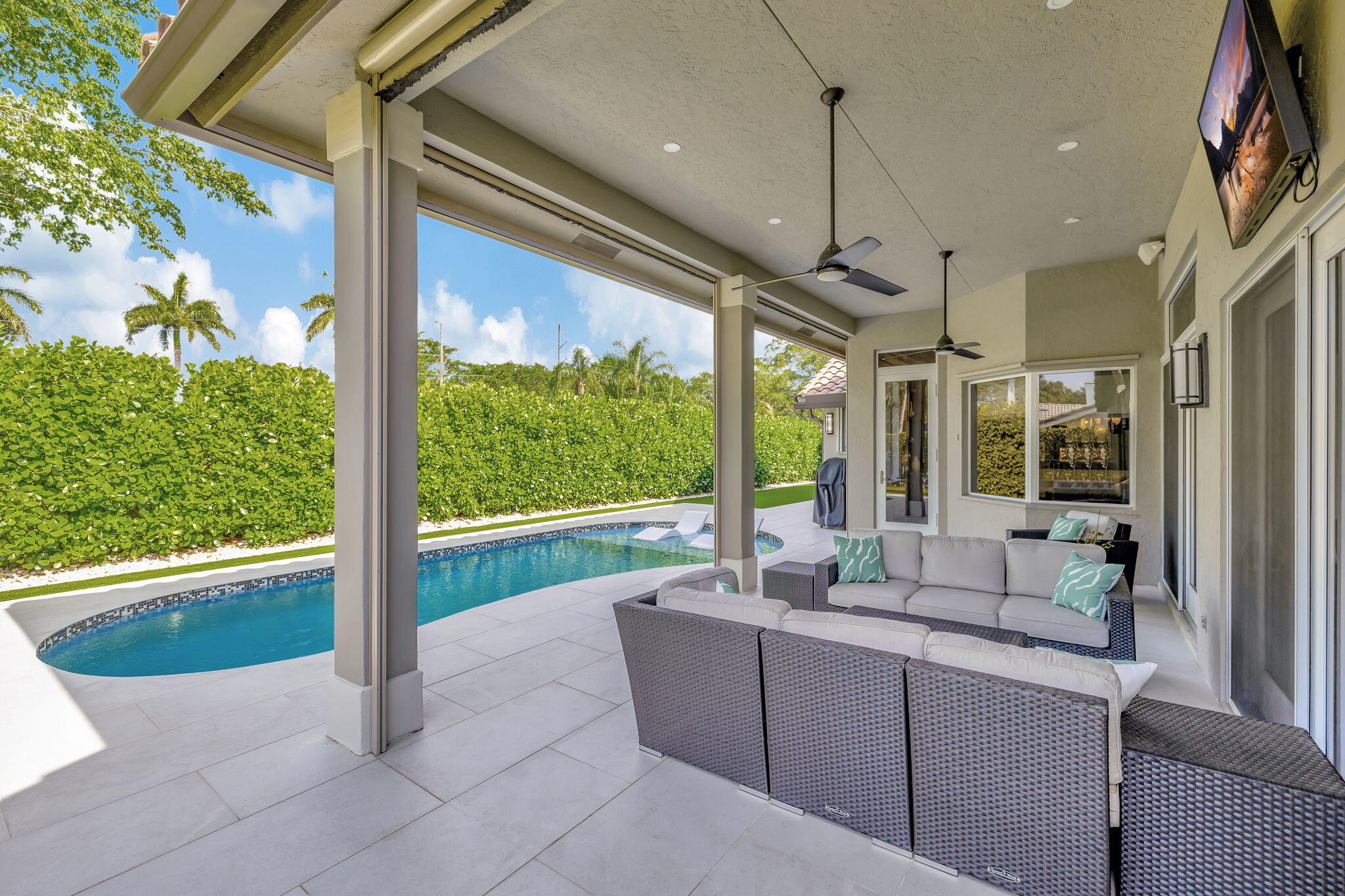 4445 NW 28th Way