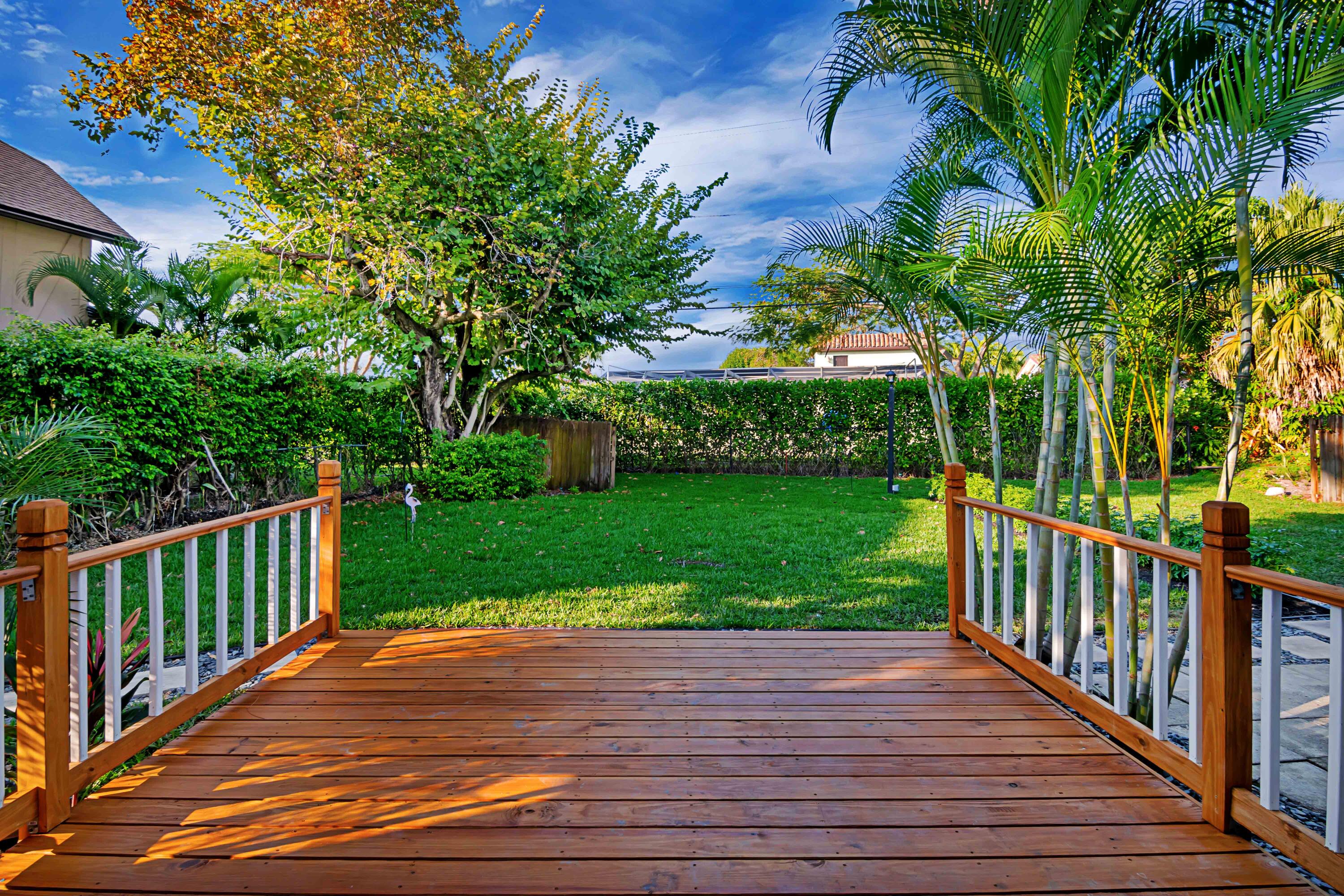 959 SW 18th Street W