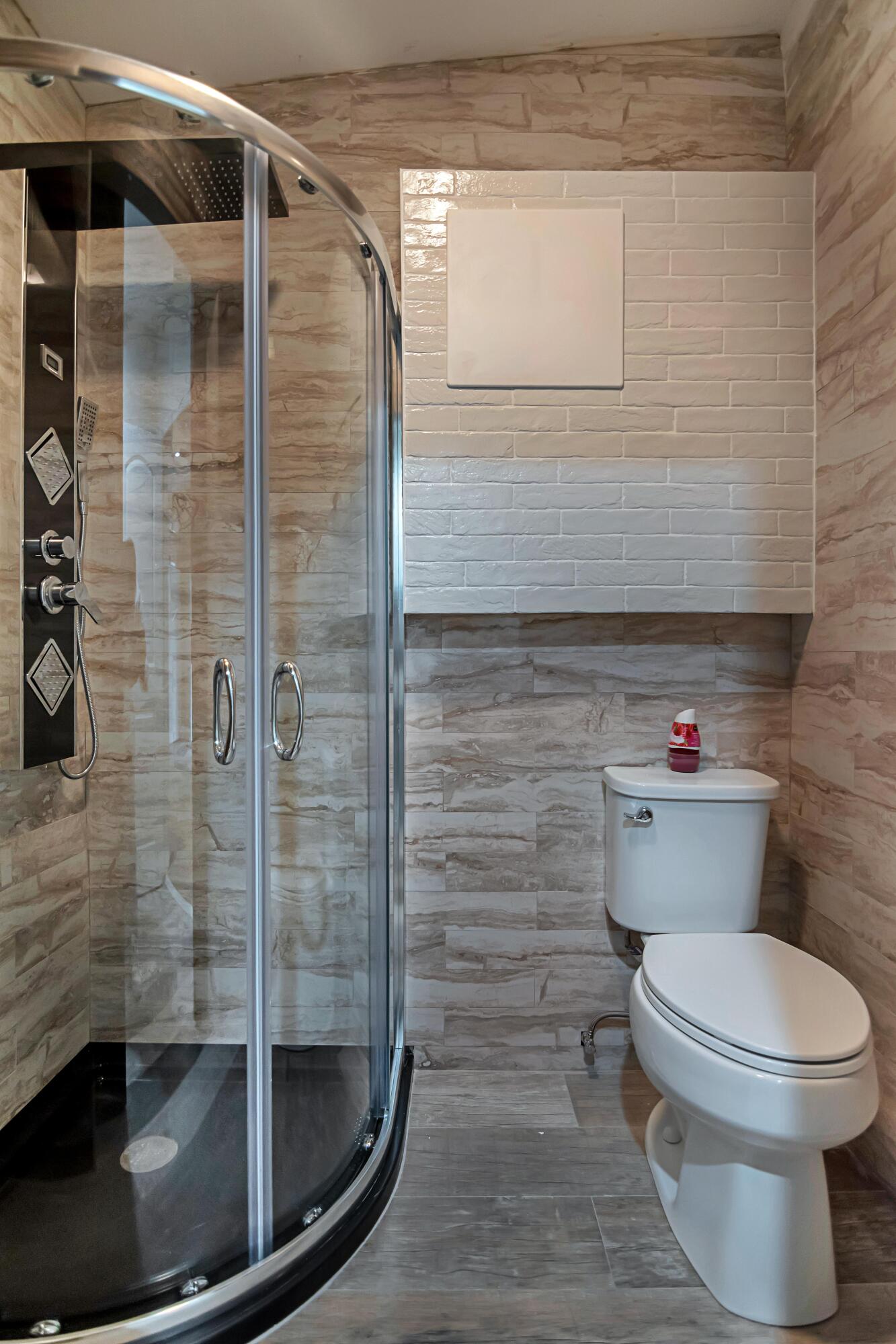 959 SW 18th Street W