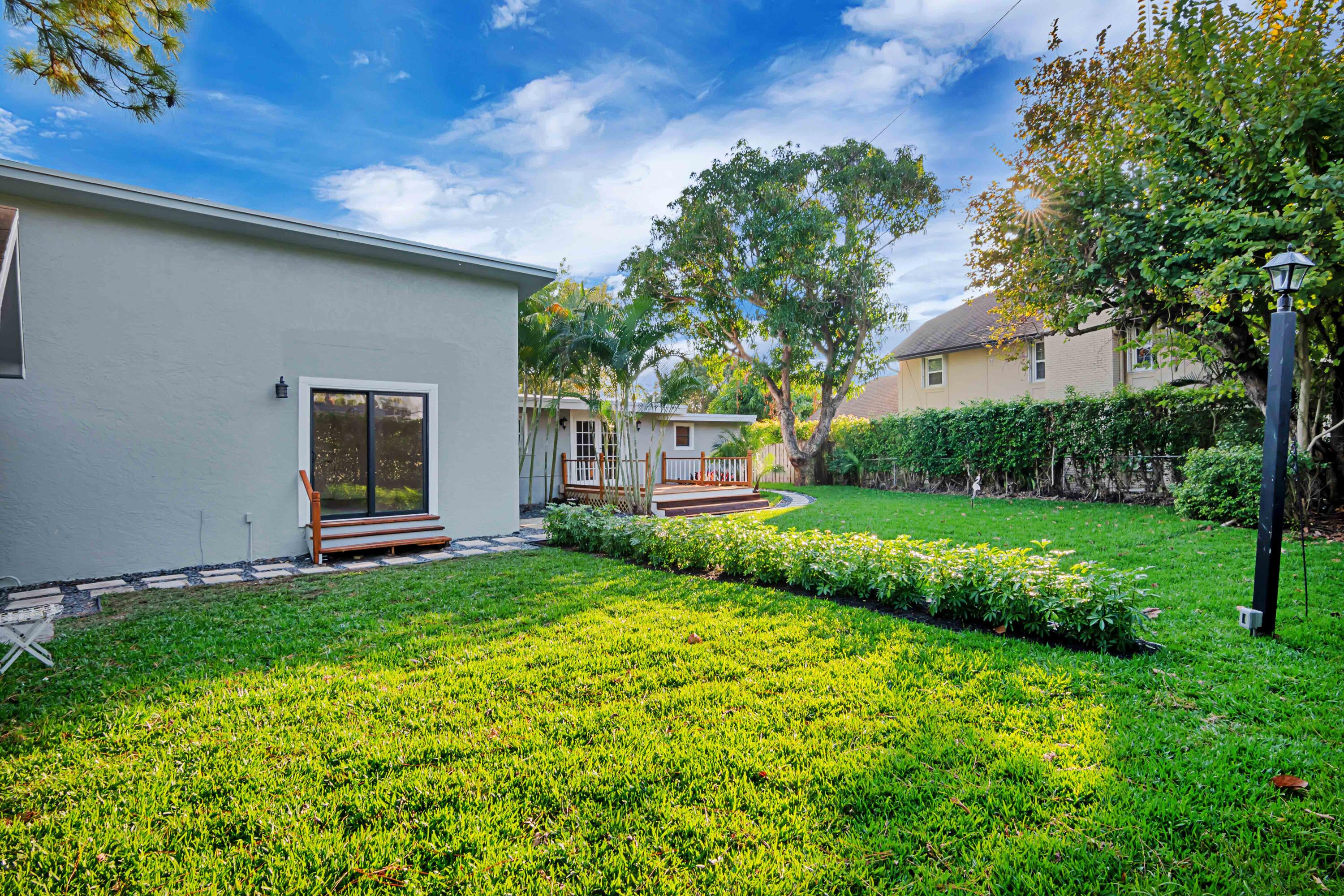 959 SW 18th Street W