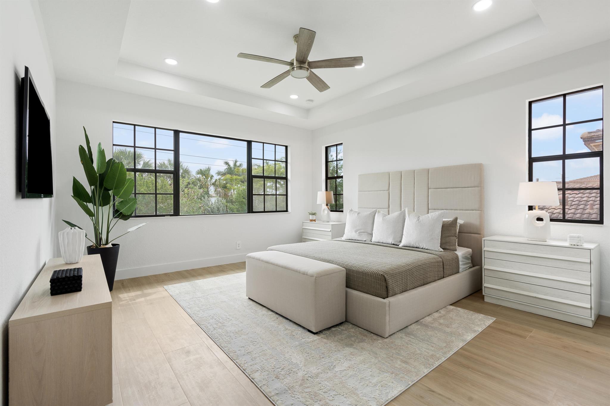 9260 Meridian Drive E