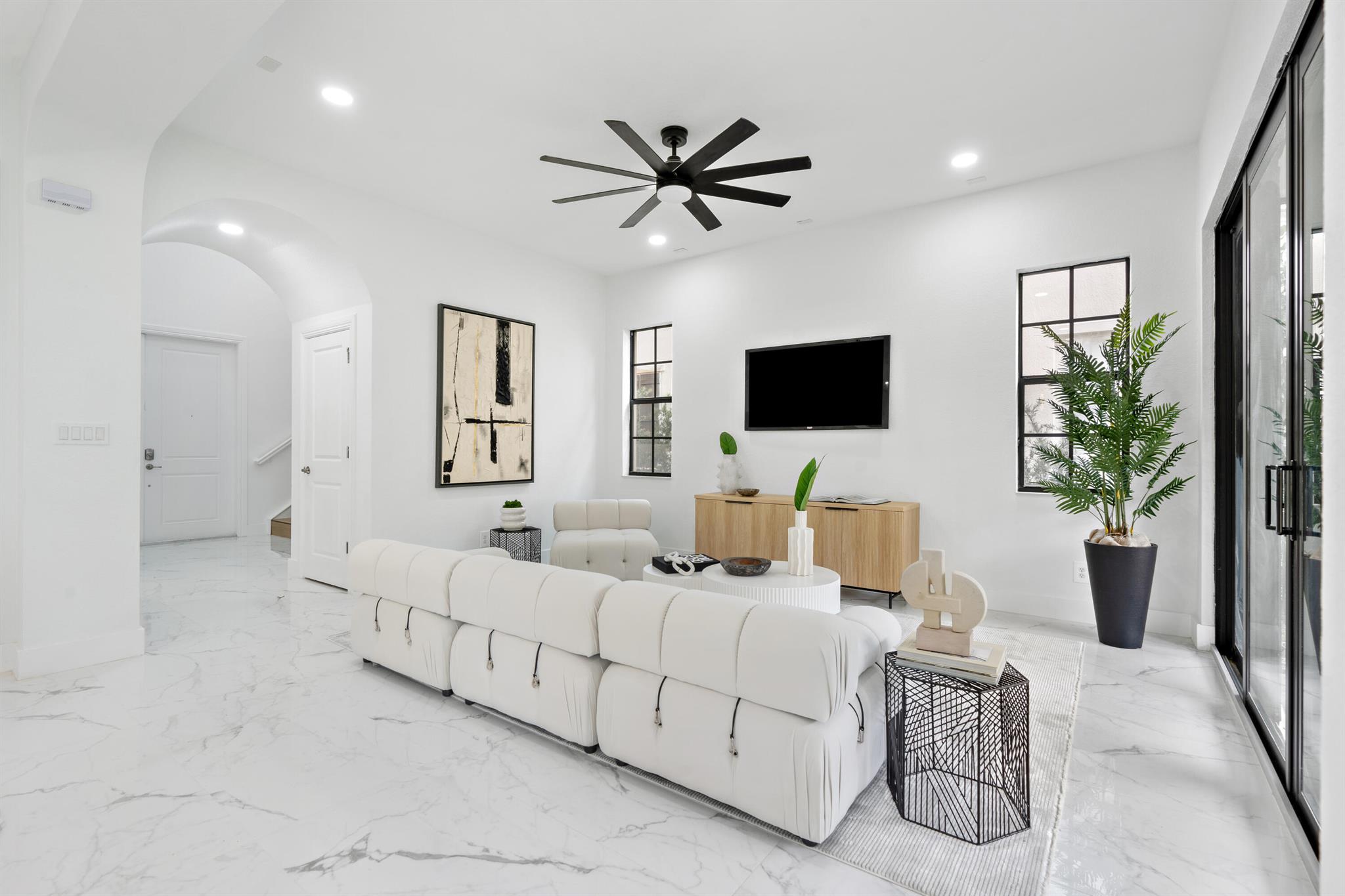 9260 Meridian Drive E