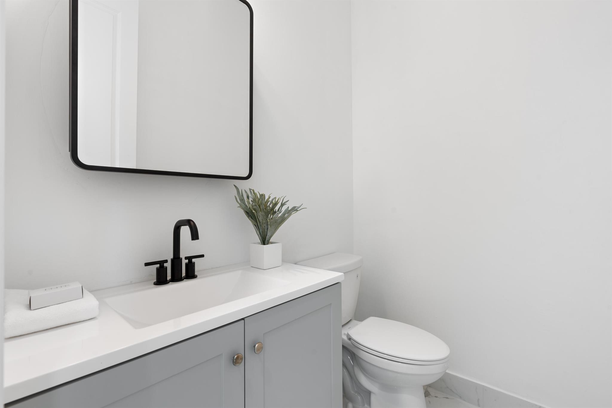 9260 Meridian Drive E