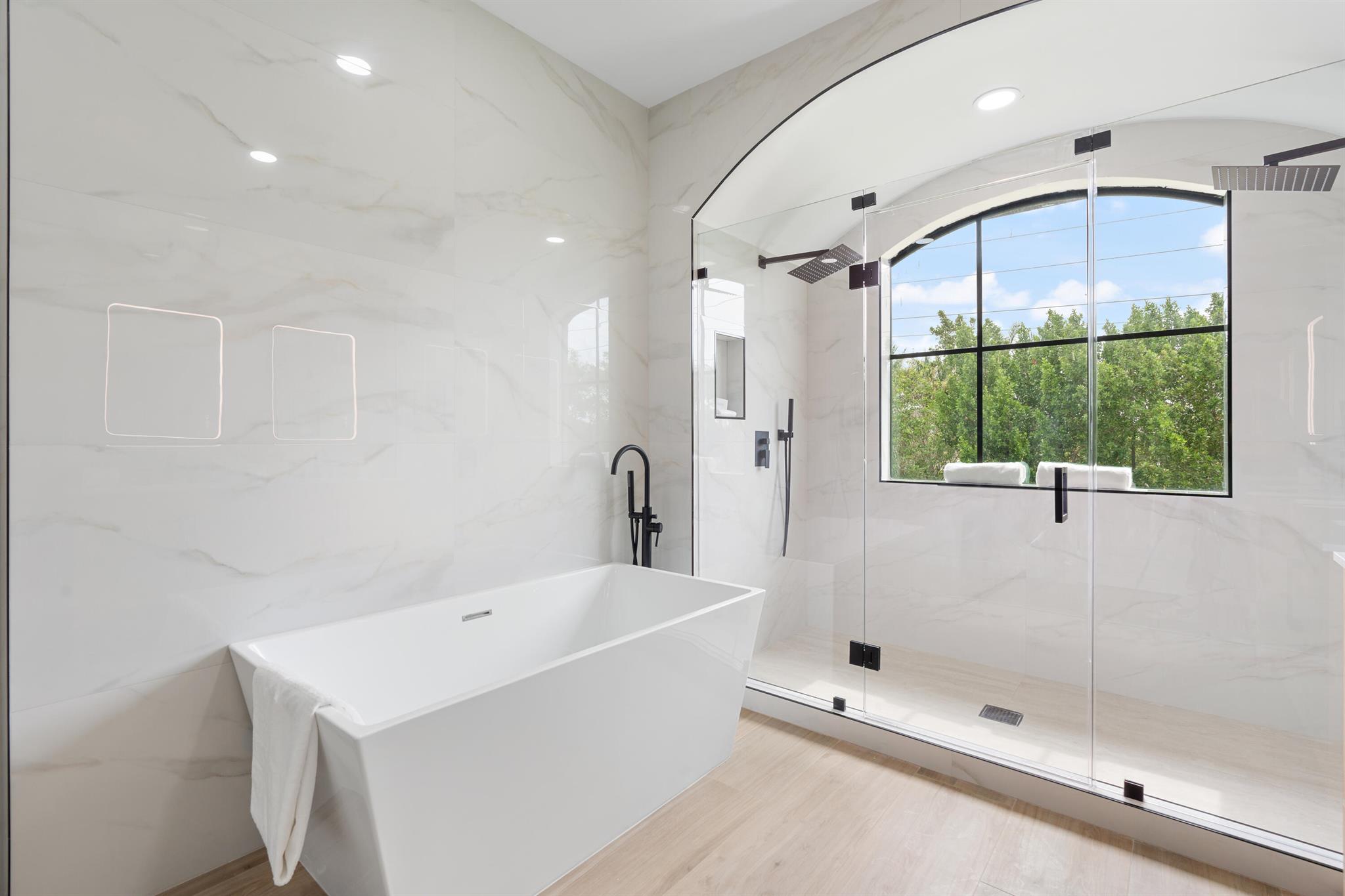 9260 Meridian Drive E