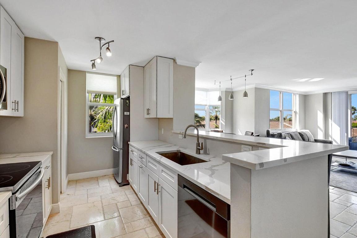 3594 S Ocean Boulevard 401