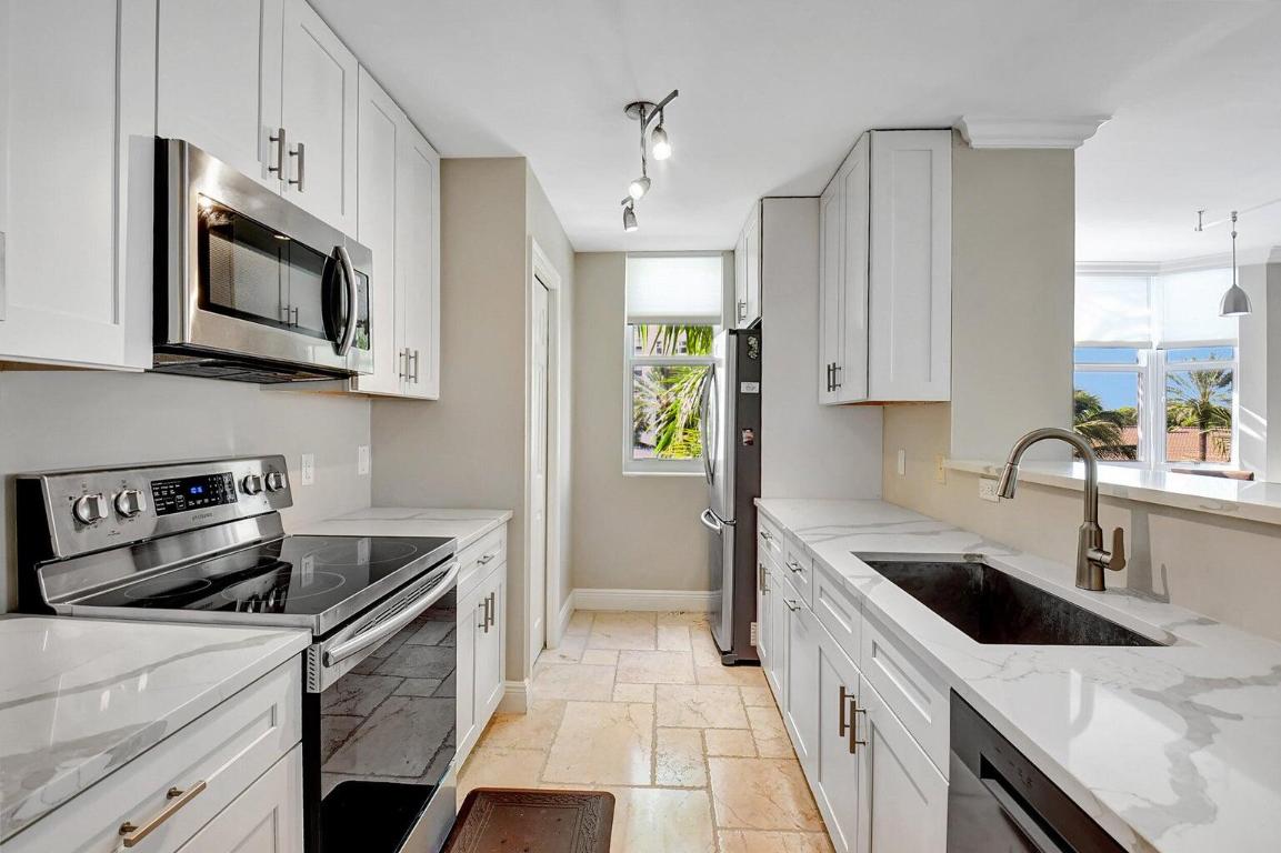 3594 S Ocean Boulevard 401