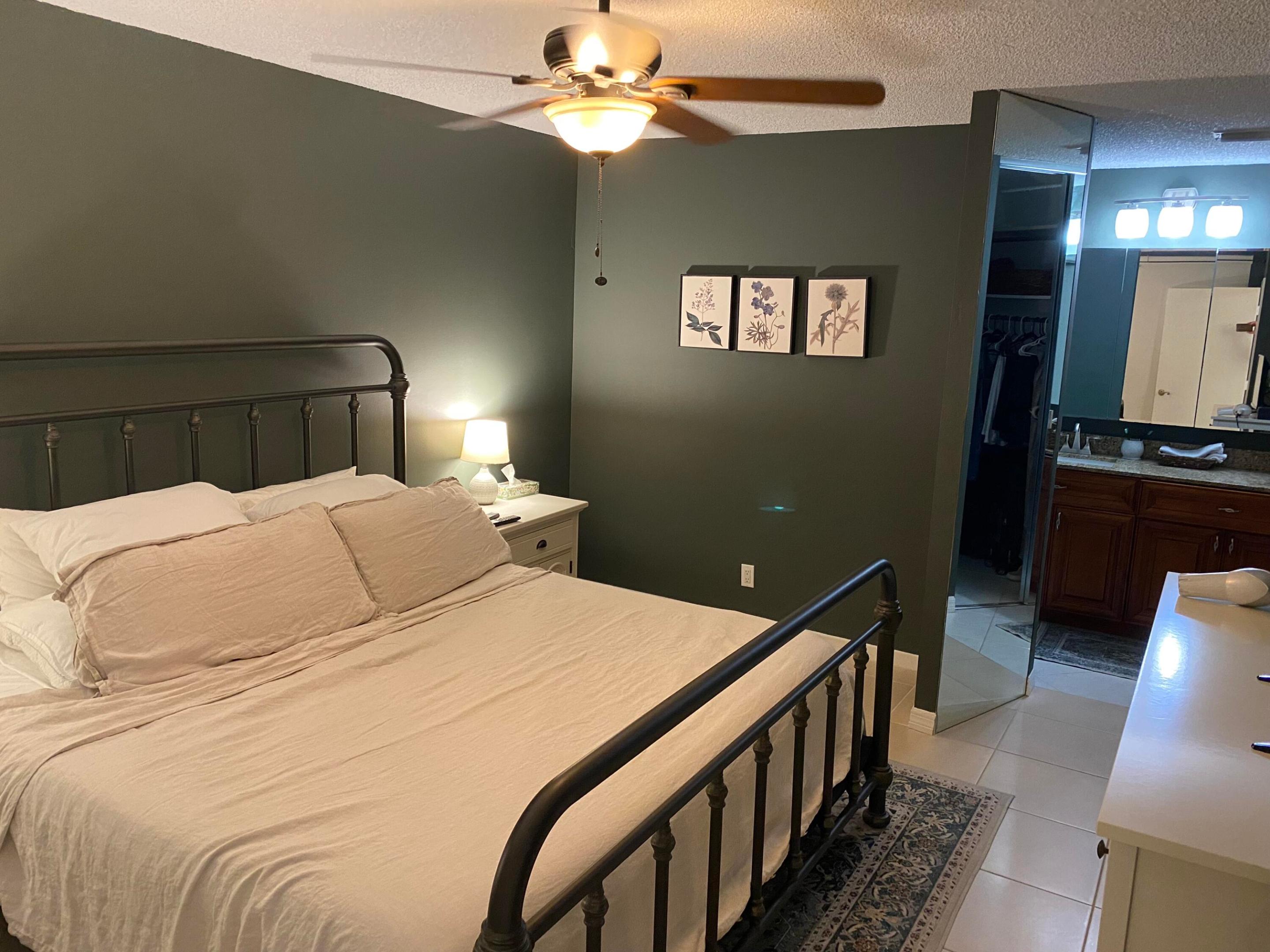 2737 Carambola Circle S 1912