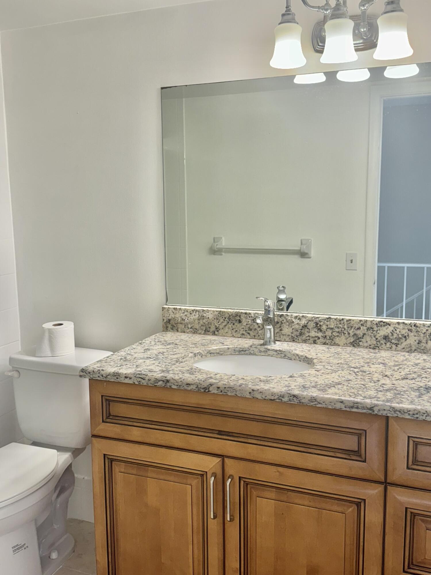 505 NE 20th Avenue 216
