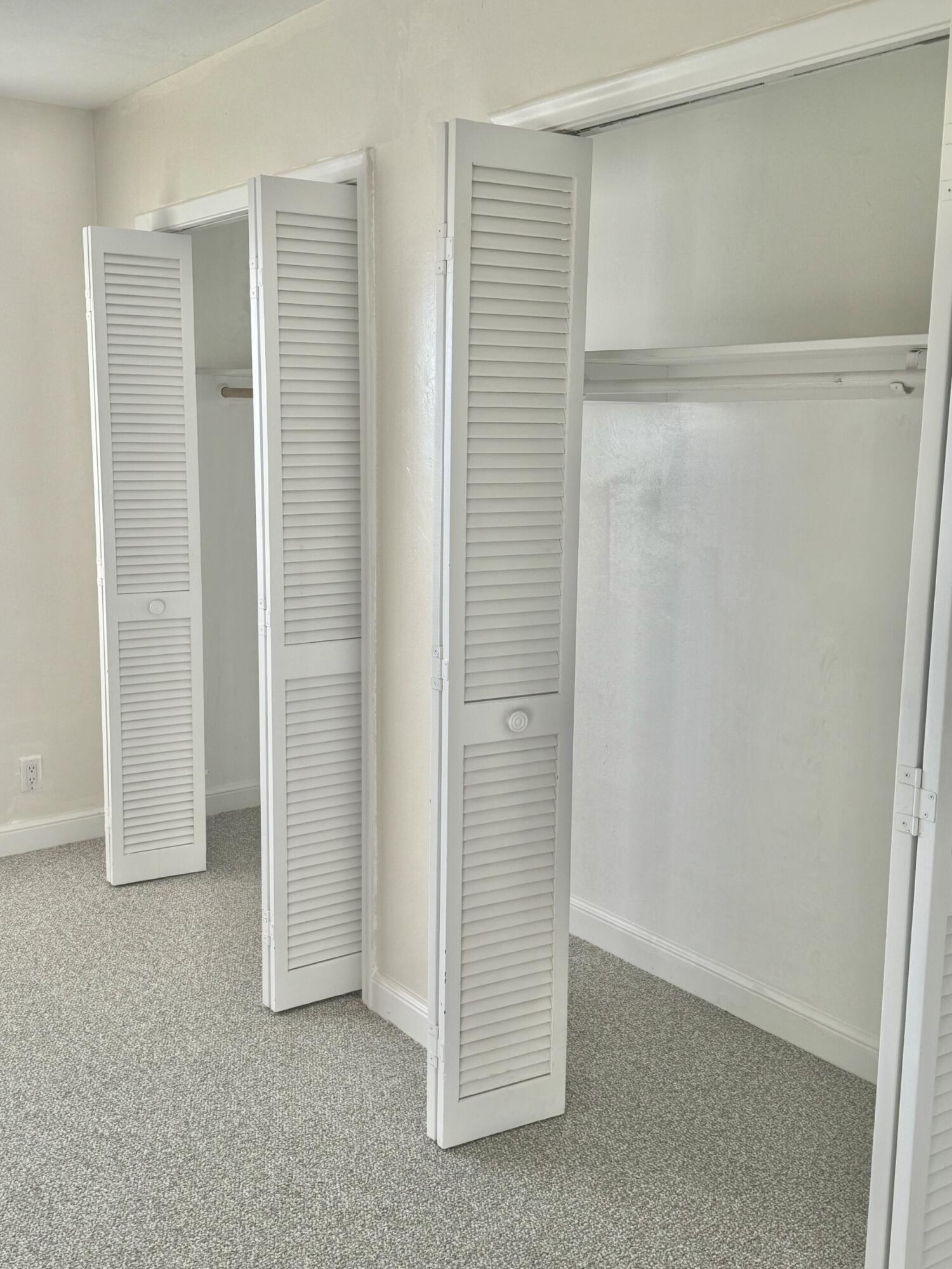 505 NE 20th Avenue 216