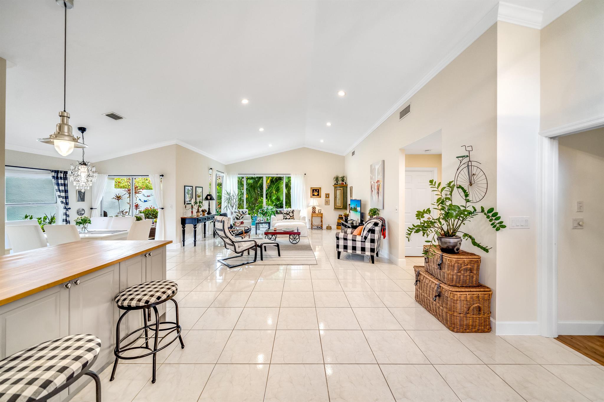 22602 Esplanada Drive