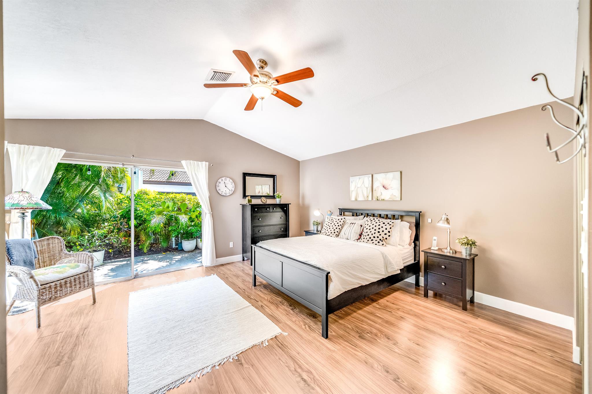 22602 Esplanada Drive