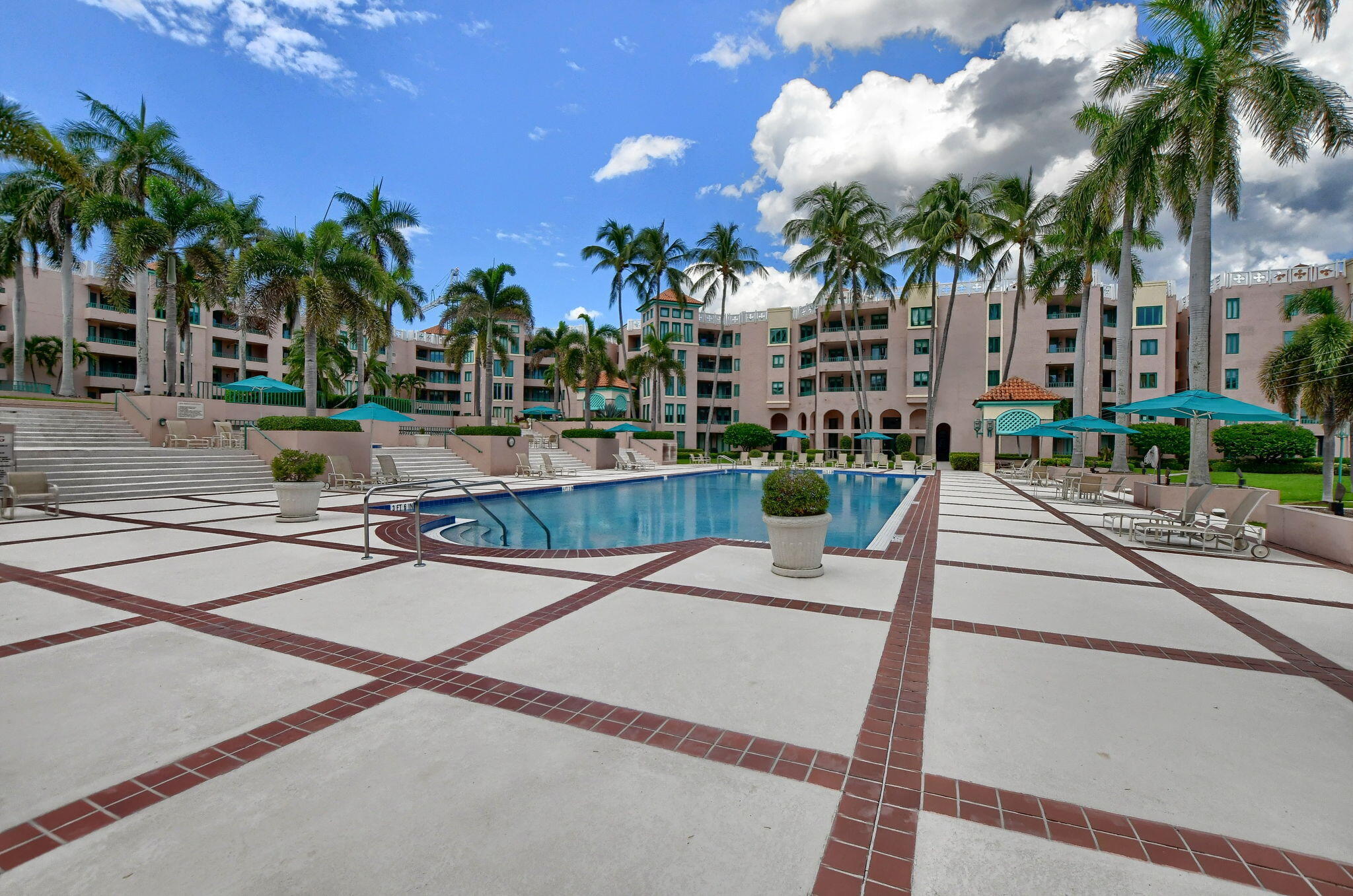 100 SE 5th Avenue 504