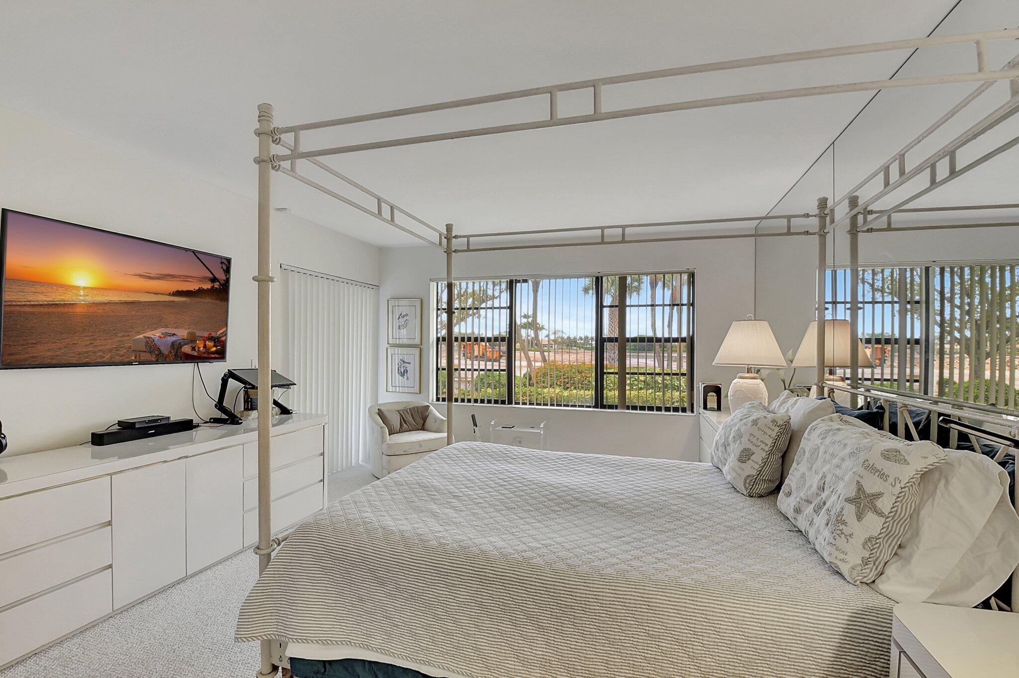 3 Eastgate Drive A