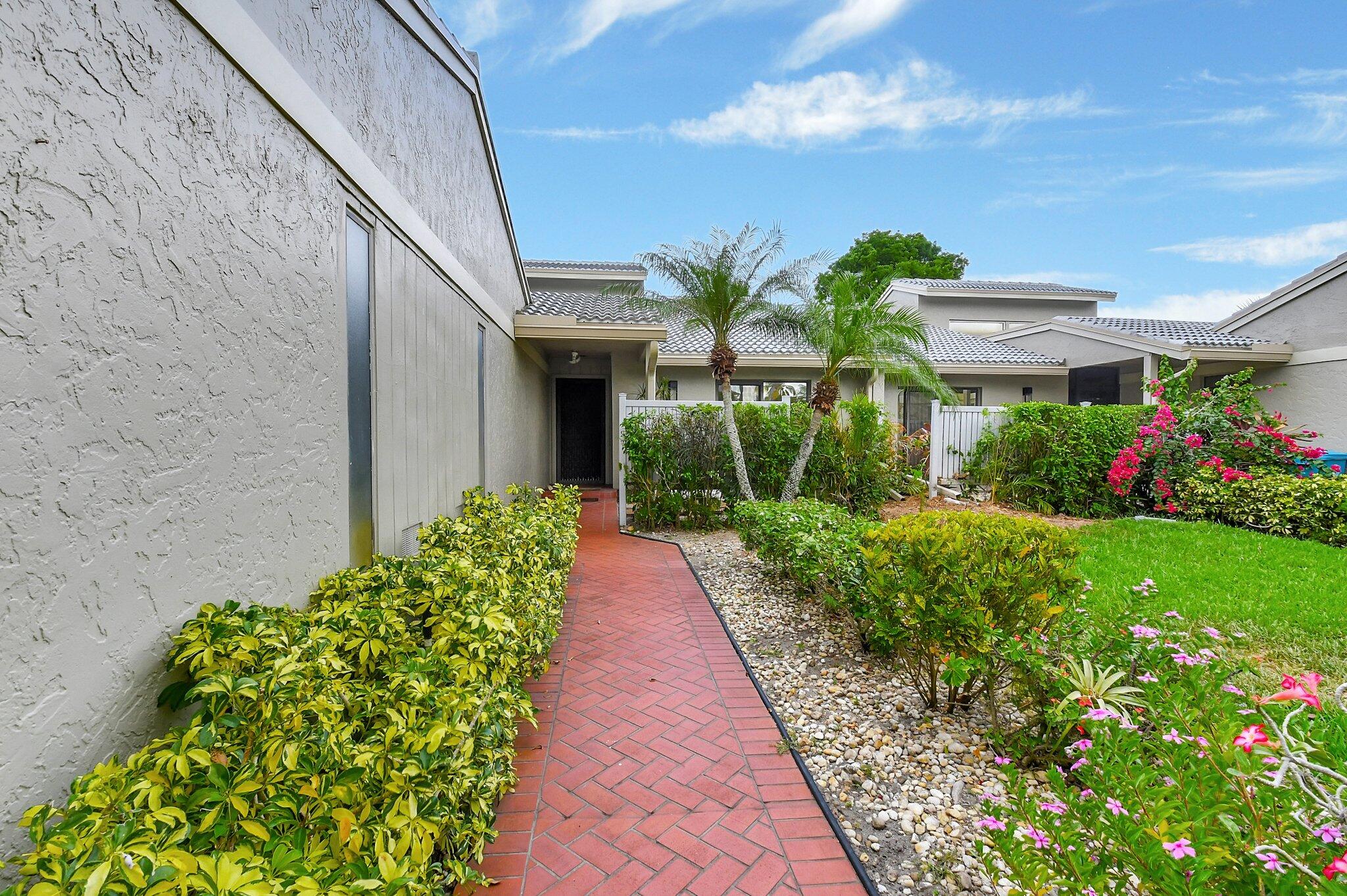 3 Eastgate Drive A