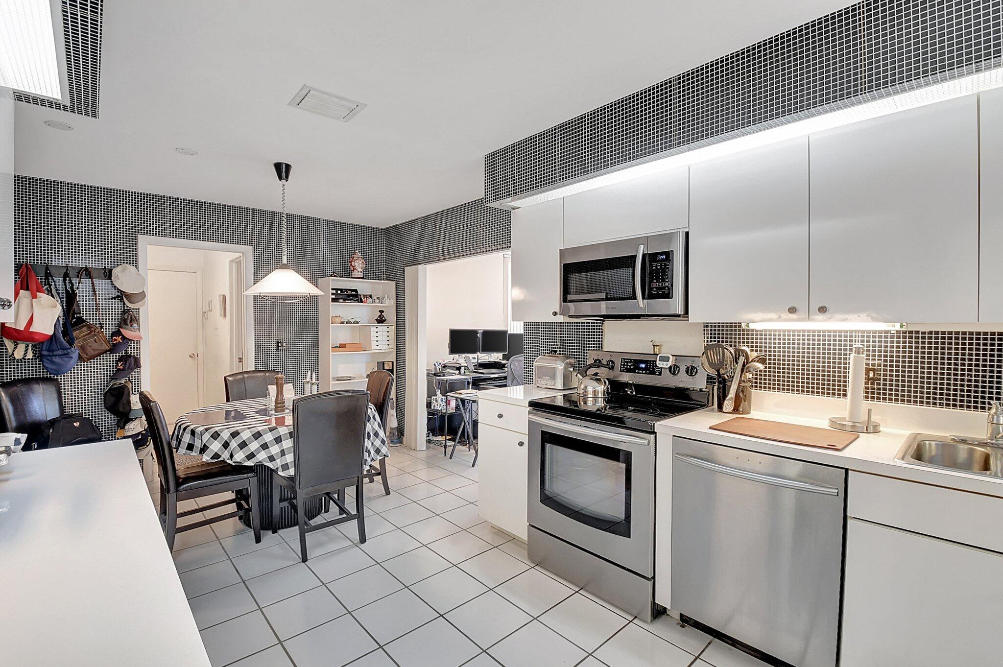 3 Eastgate Drive A