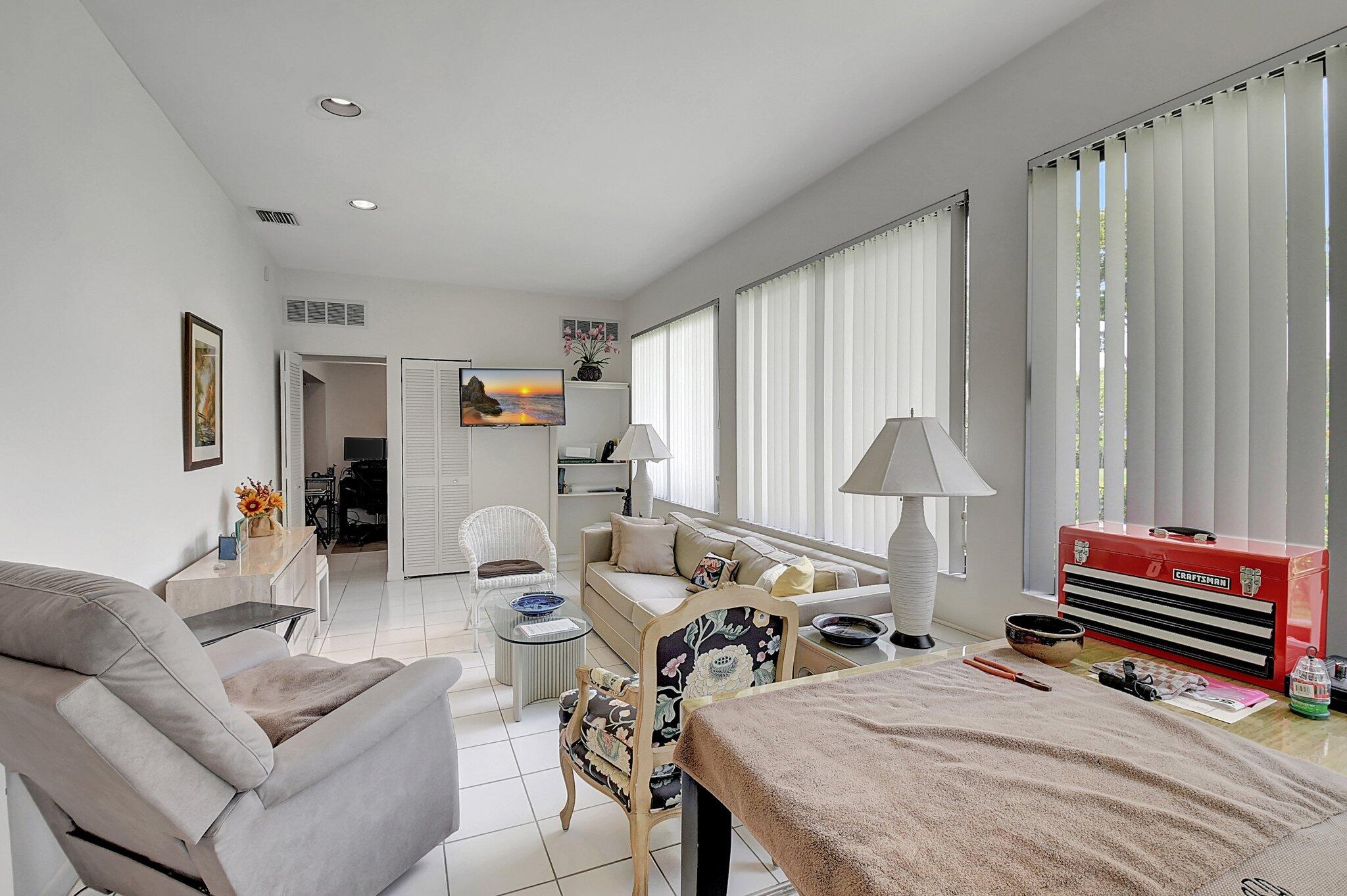 3 Eastgate Drive A