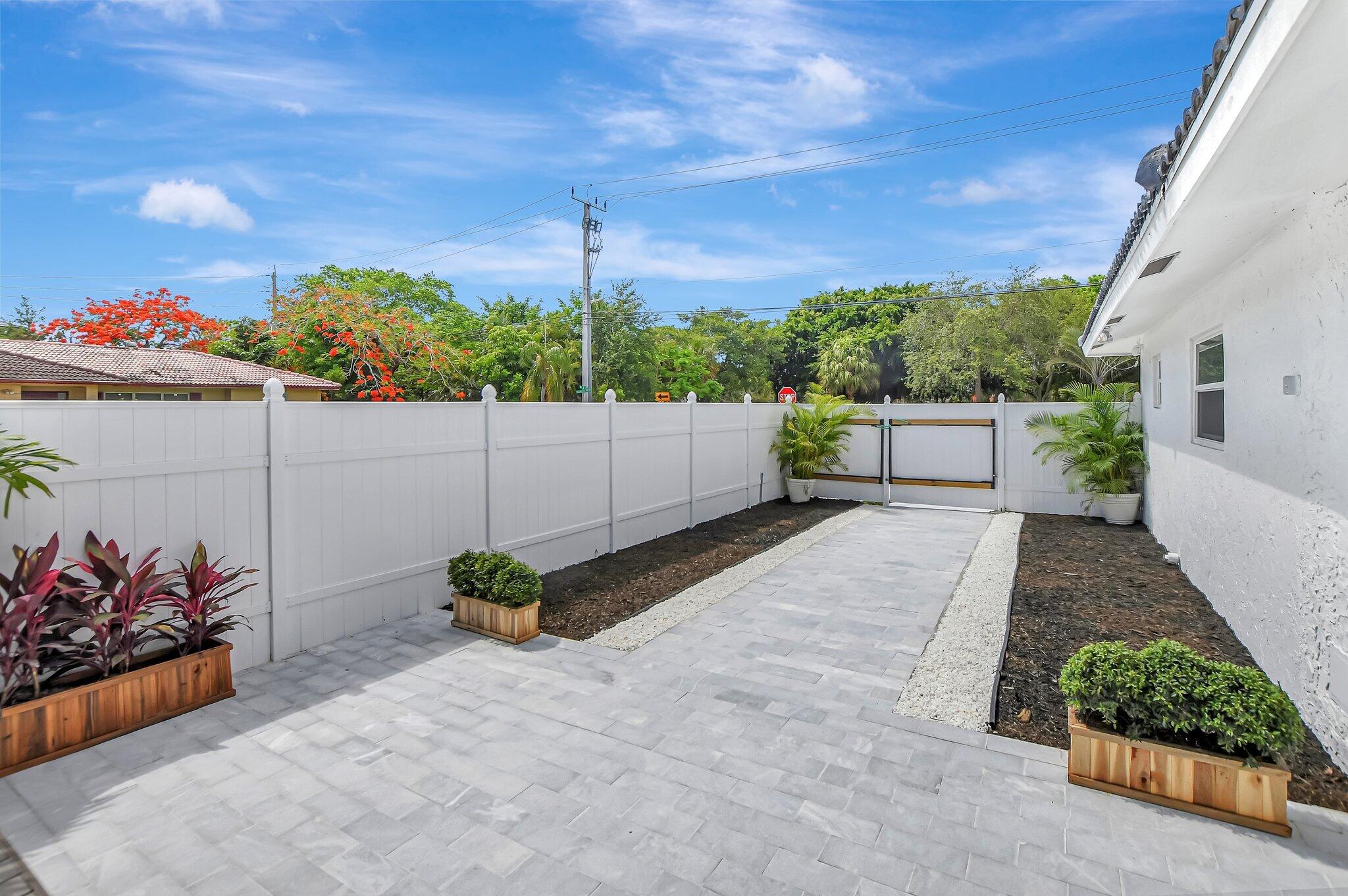 1001 W Palmetto Park Road