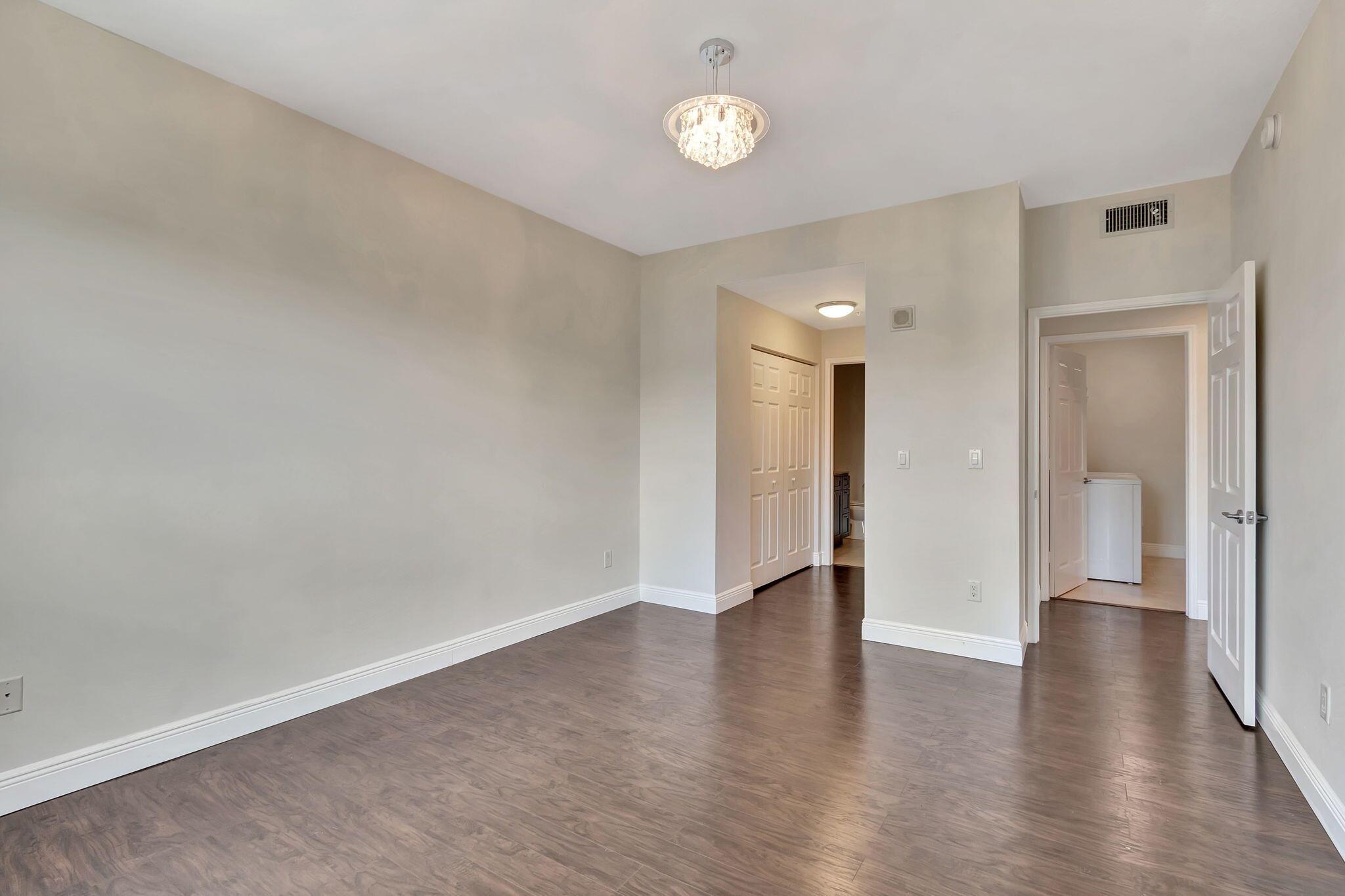 233 S Federal Highway 701