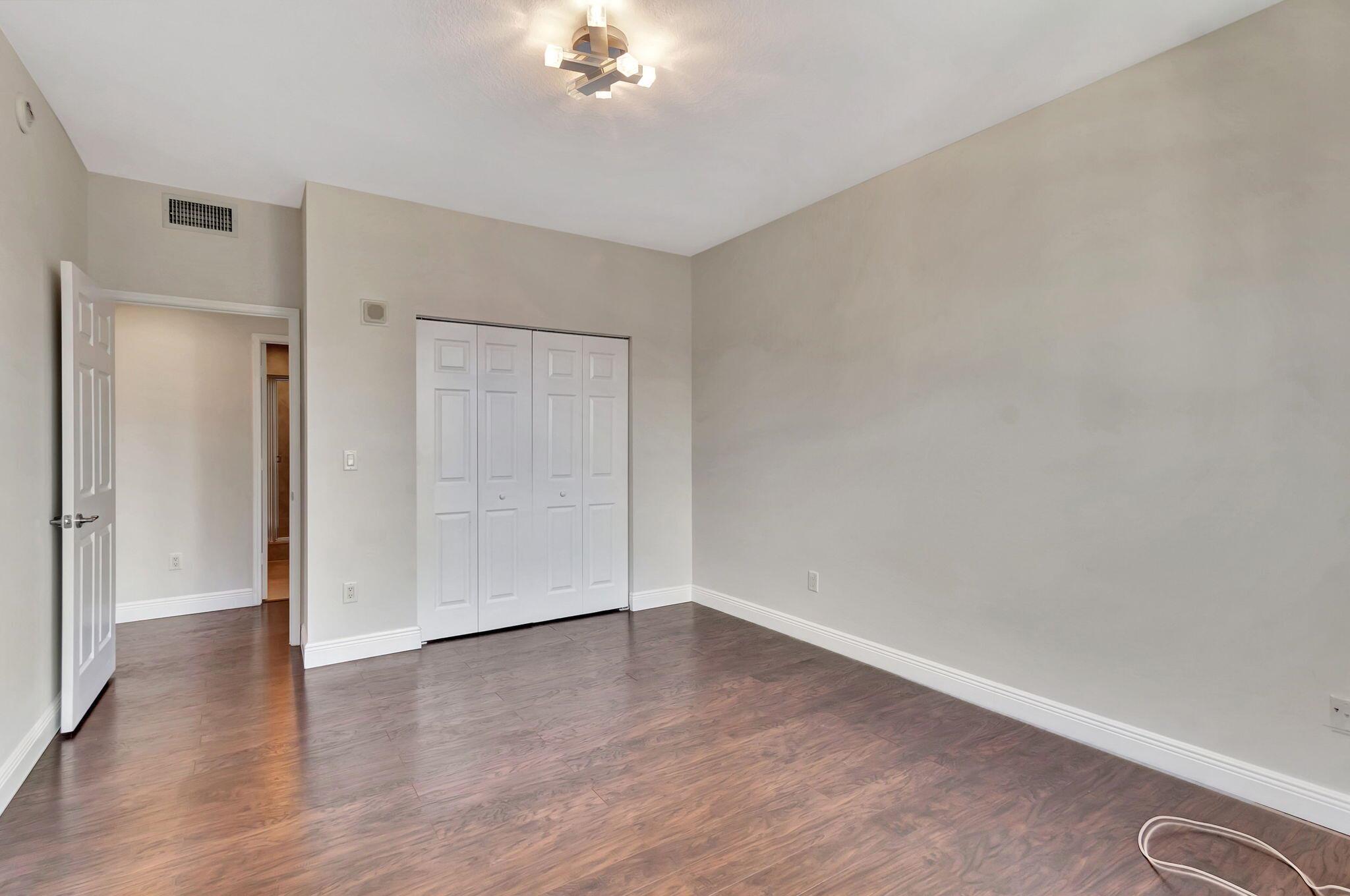 233 S Federal Highway 701