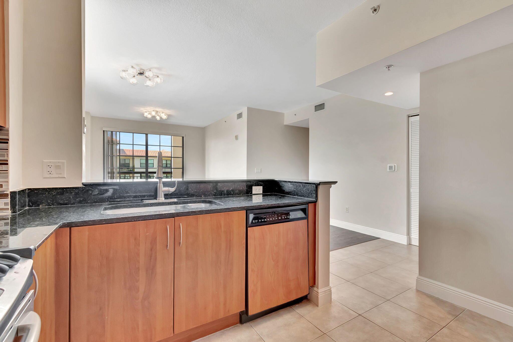 233 S Federal Highway 701