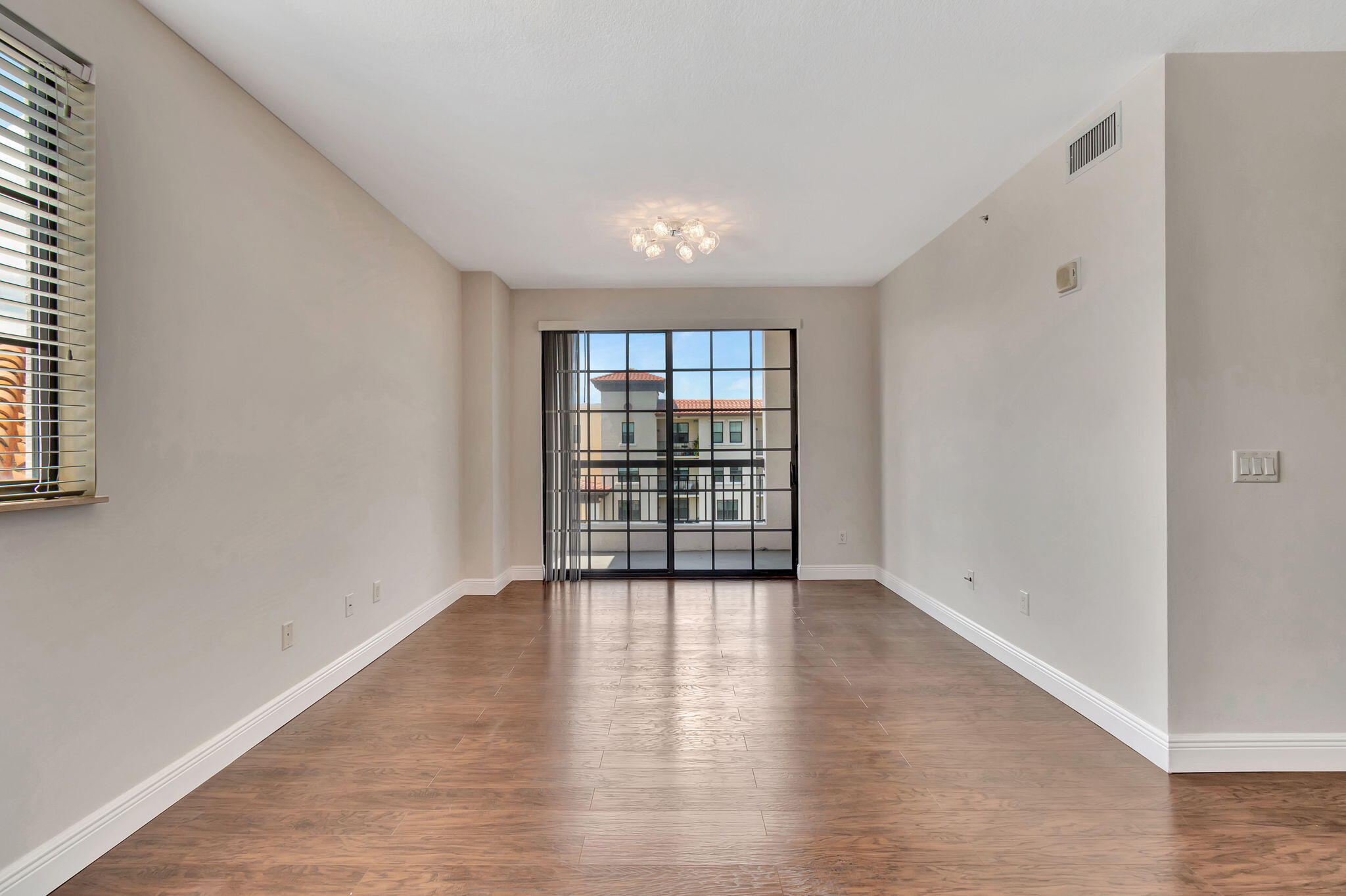 233 S Federal Highway 701