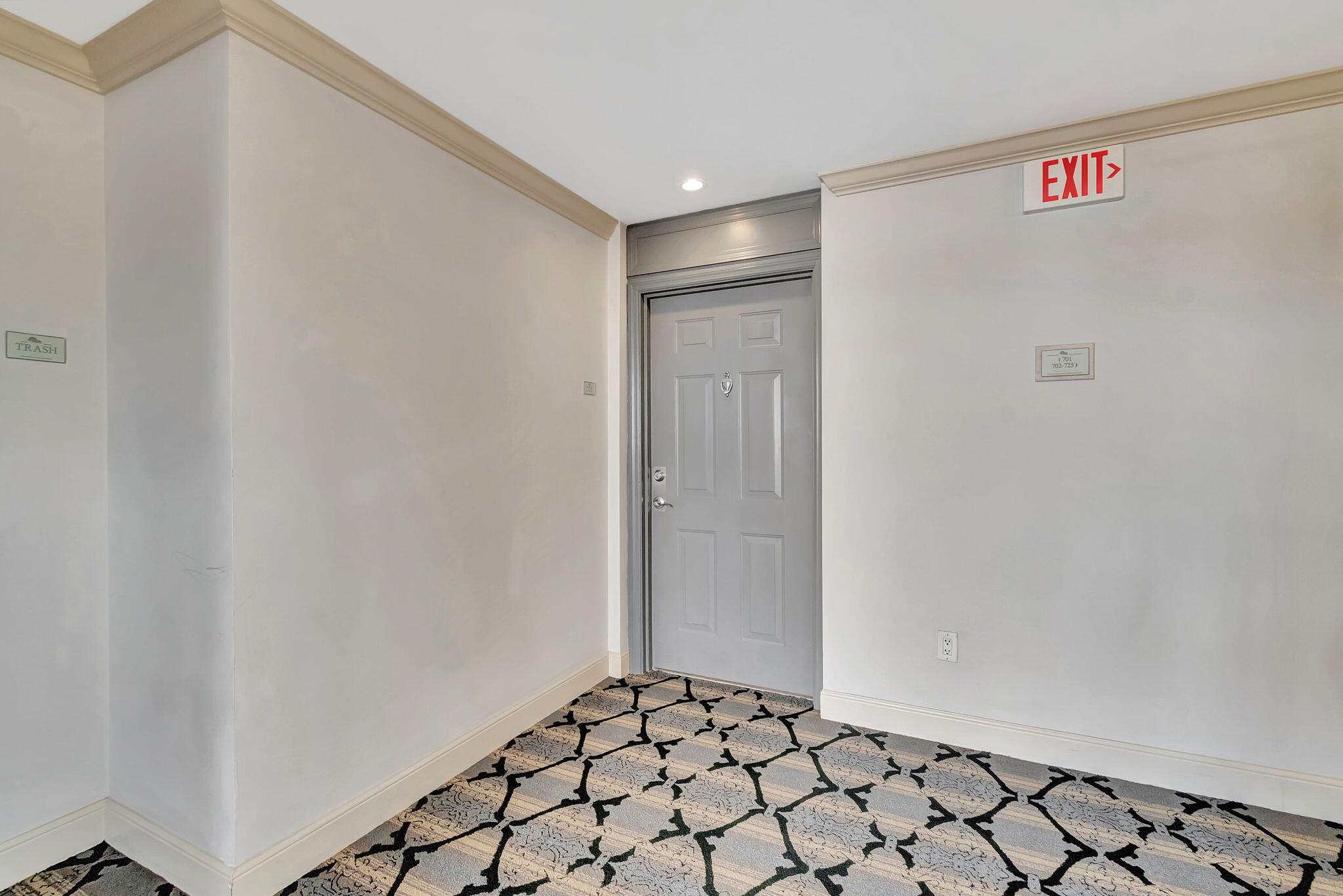 233 S Federal Highway 701