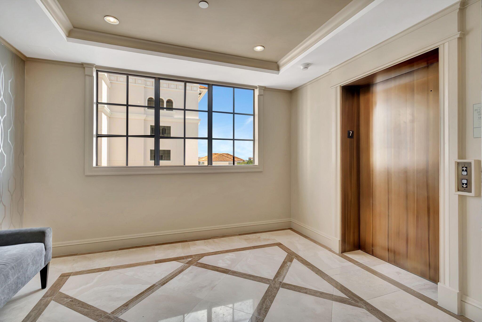 233 S Federal Highway 701