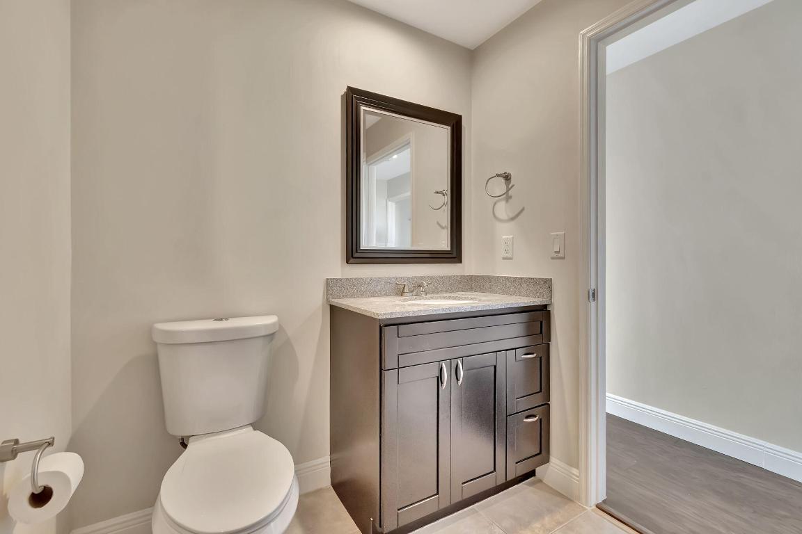 233 S Federal Highway 701