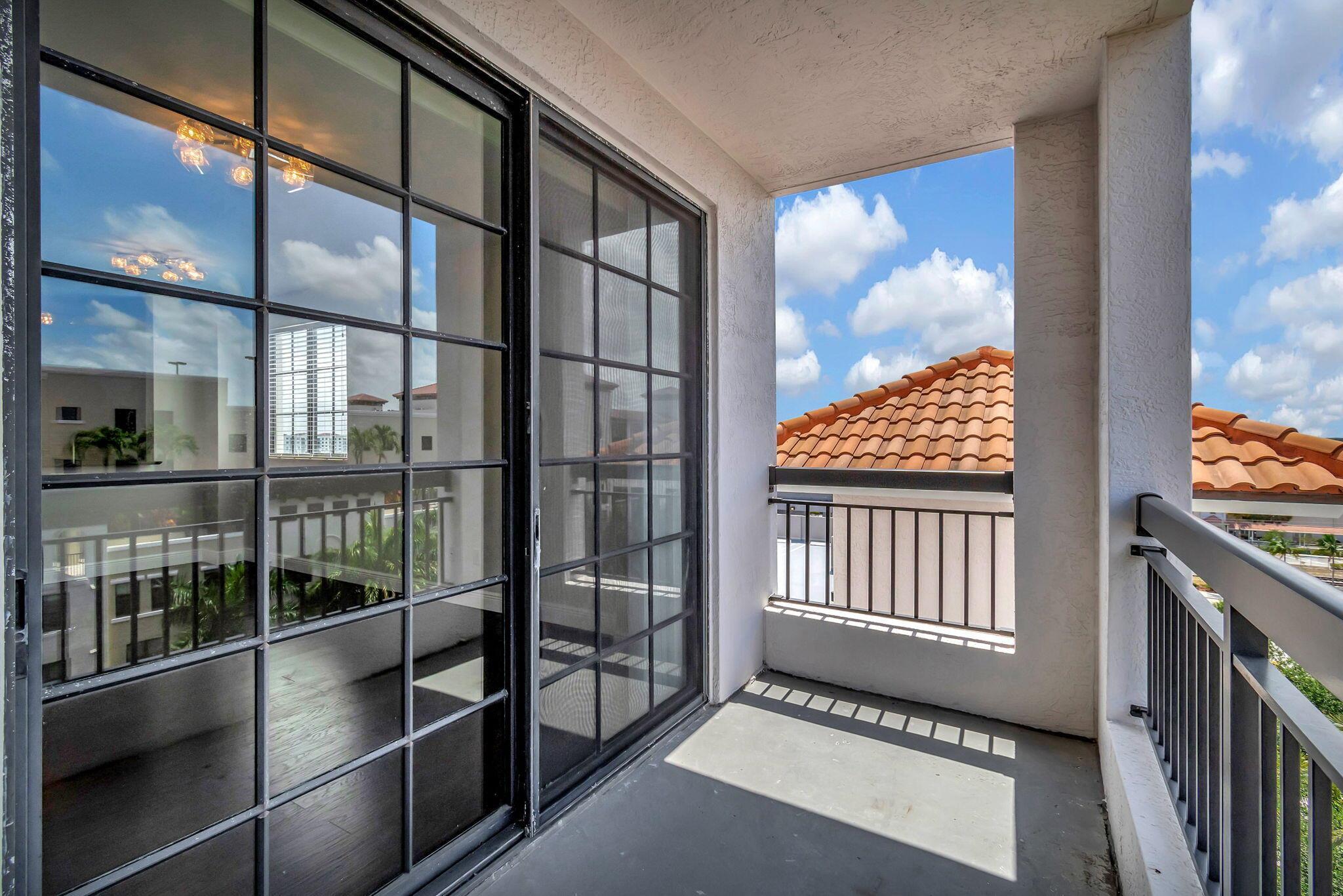 233 S Federal Highway 701