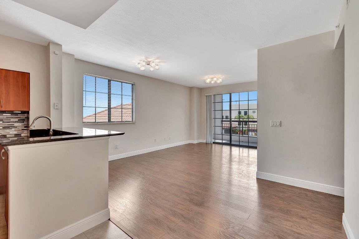 233 S Federal Highway 701