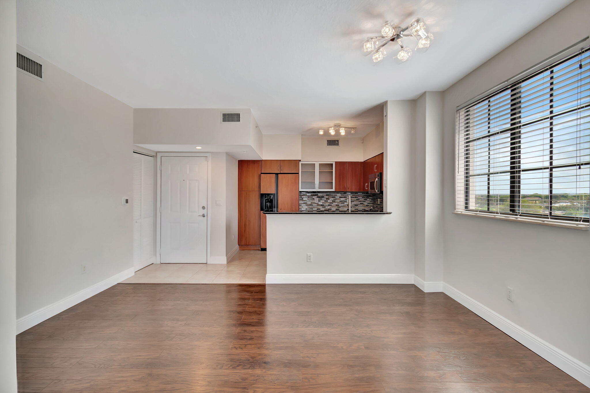 233 S Federal Highway 701