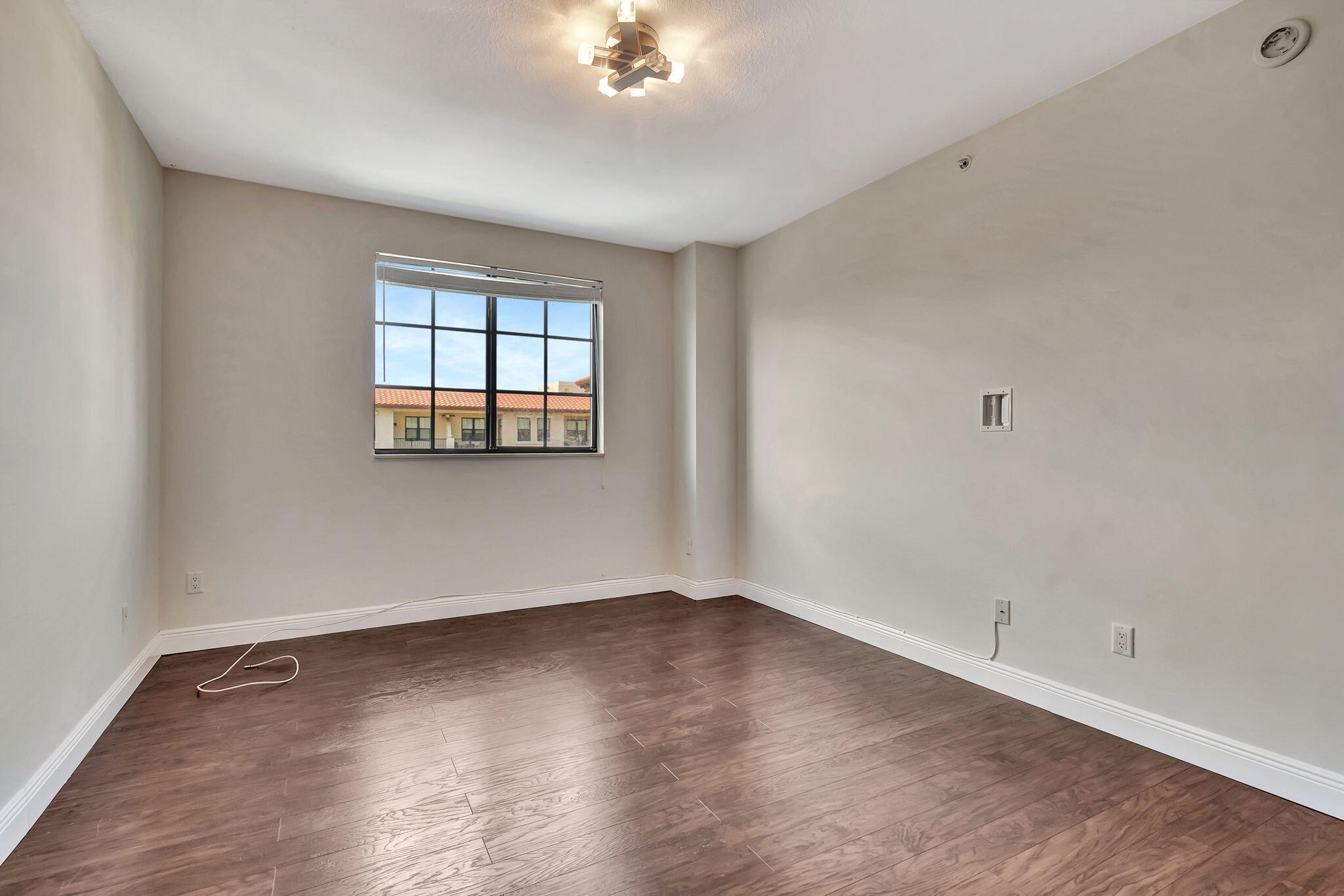 233 S Federal Highway 701