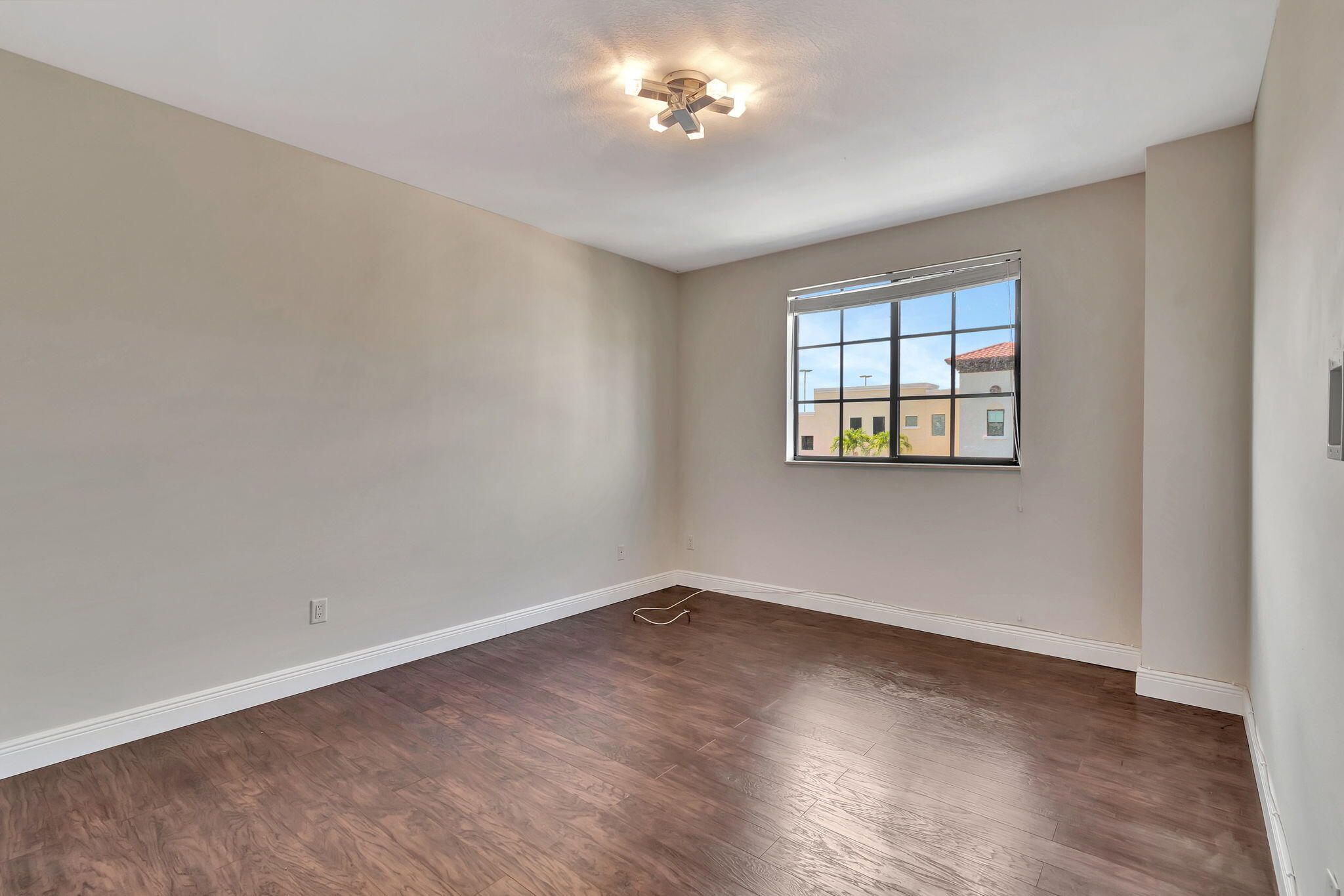 233 S Federal Highway 701