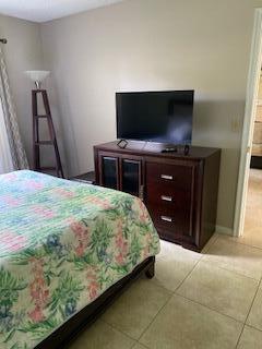 3576 N University Drive D-5