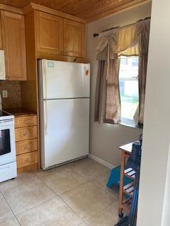 3576 N University Drive D-5