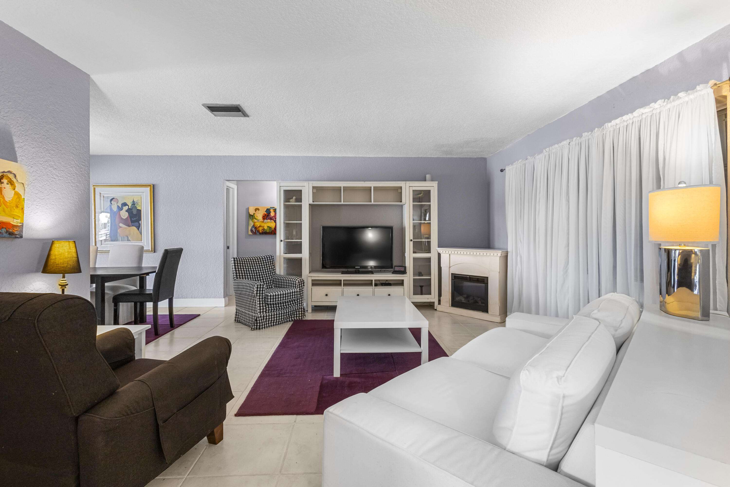 8201 NW 58 Place