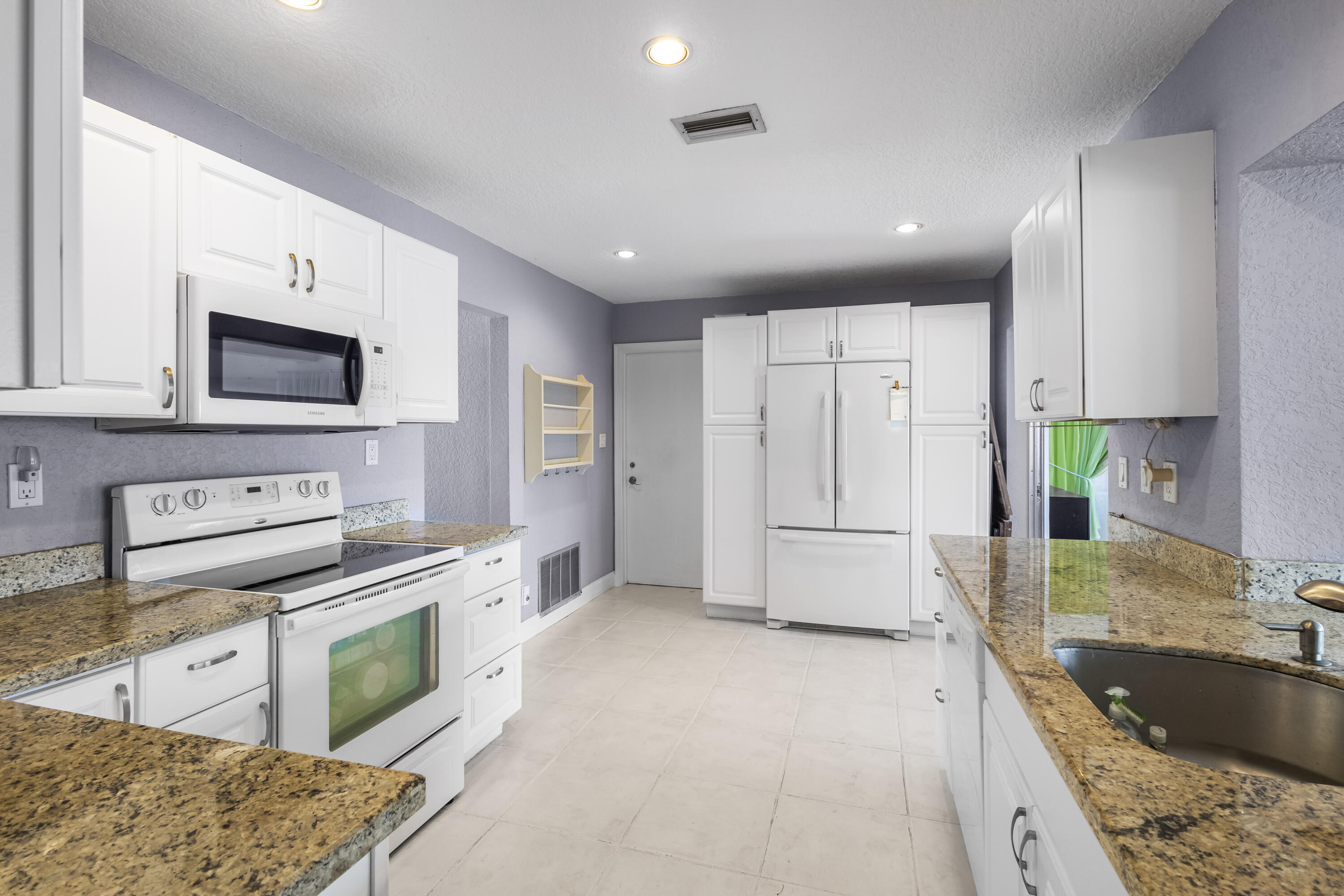 8201 NW 58 Place