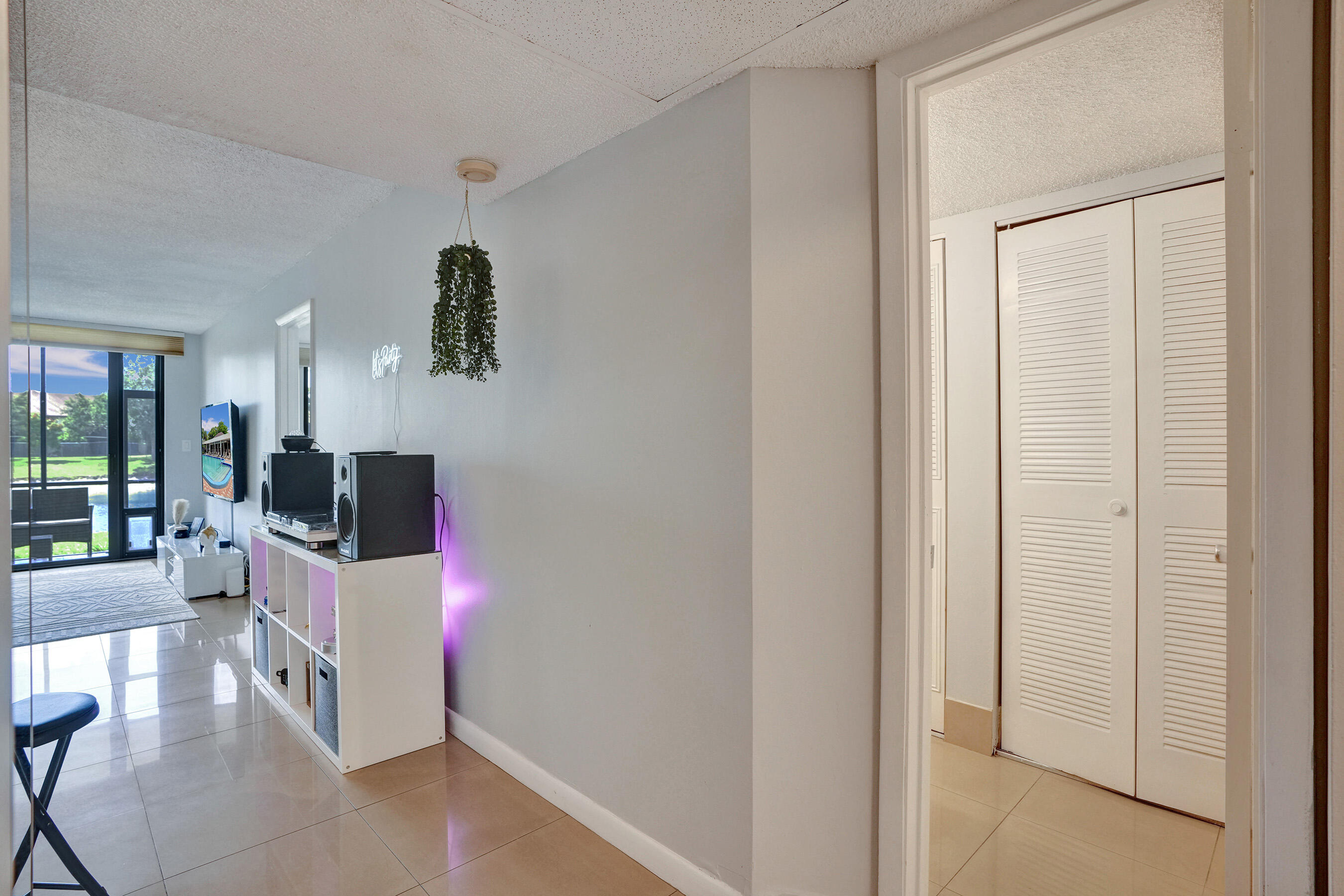 1236 S Military Trail 1512