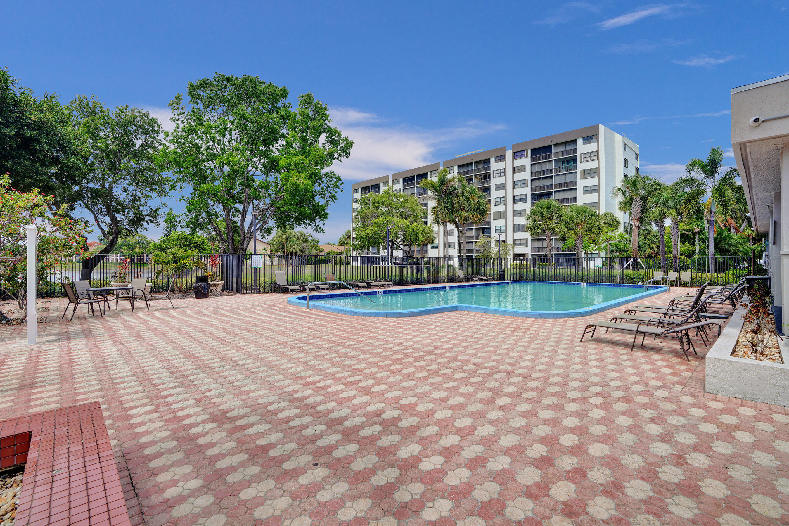 1236 S Military Trail 1512