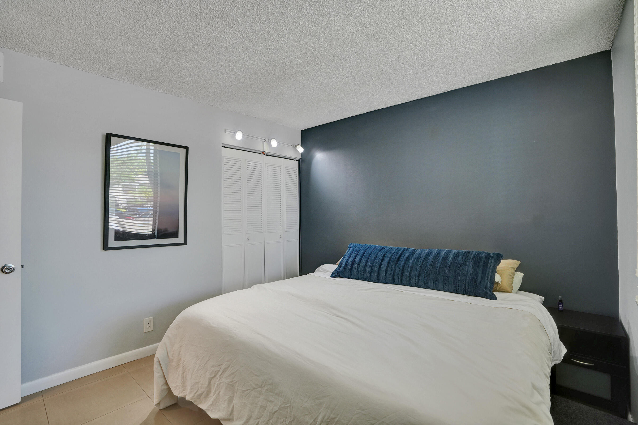 1236 S Military Trail 1512