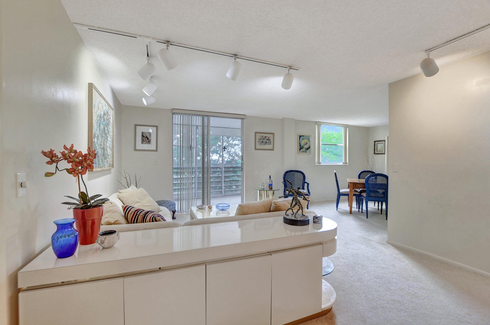 6461 NW 2nd Avenue 413