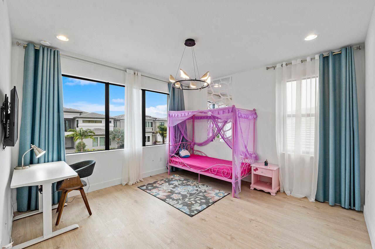 17057 Watersprite Lakes Road