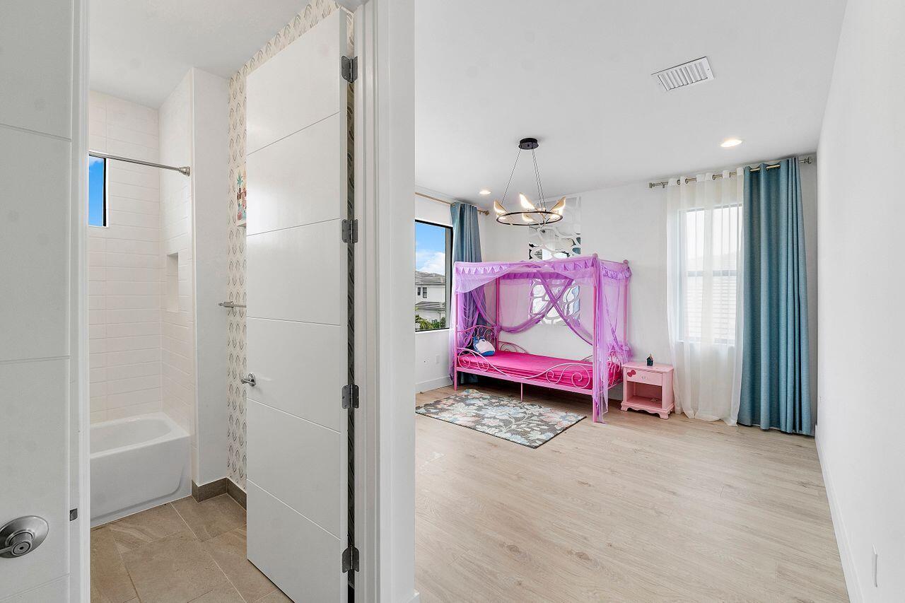 17057 Watersprite Lakes Road