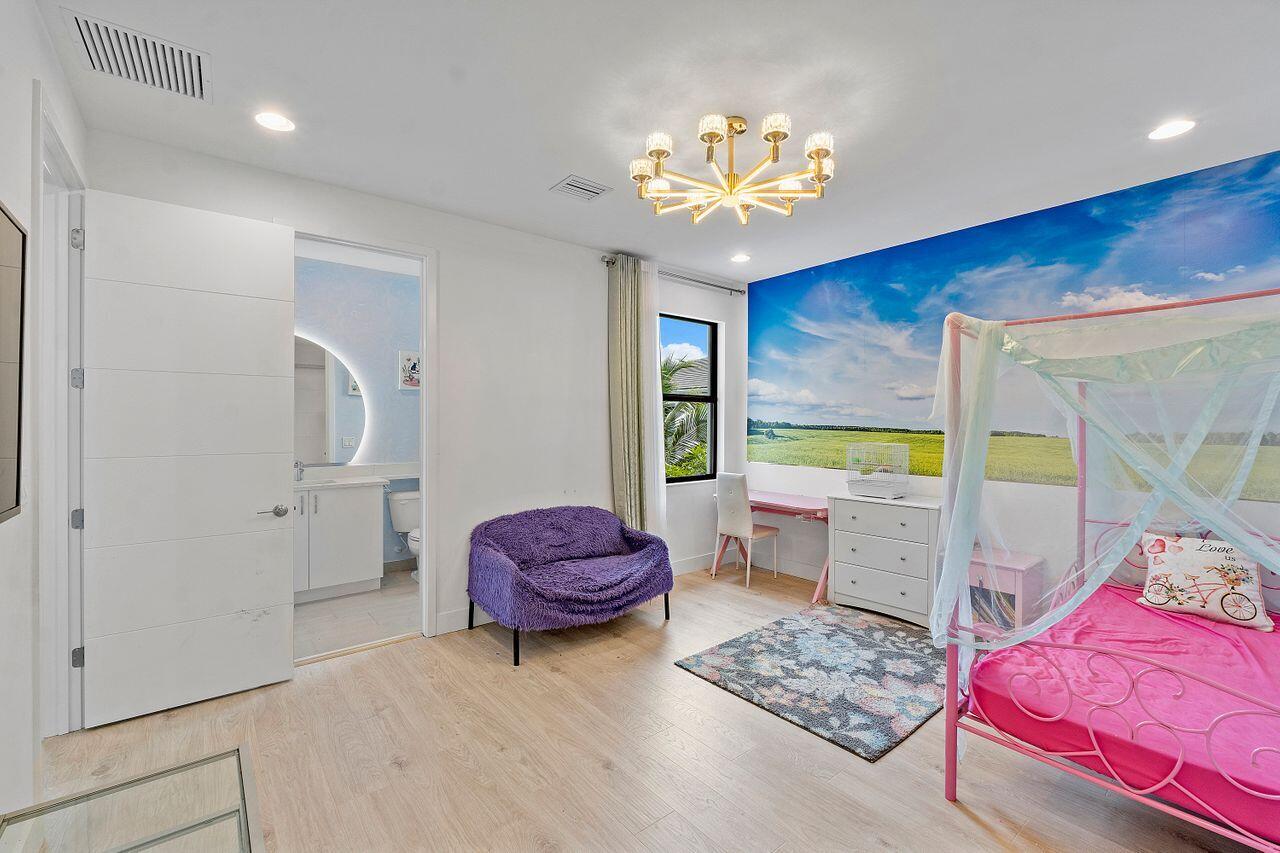 17057 Watersprite Lakes Road