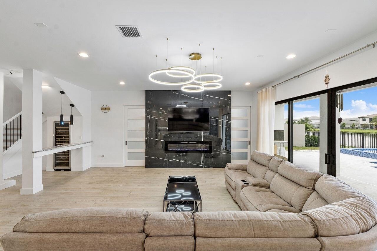 17057 Watersprite Lakes Road