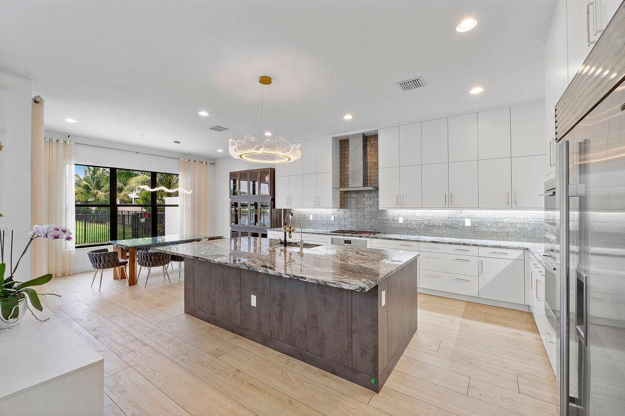 17057 Watersprite Lakes Road