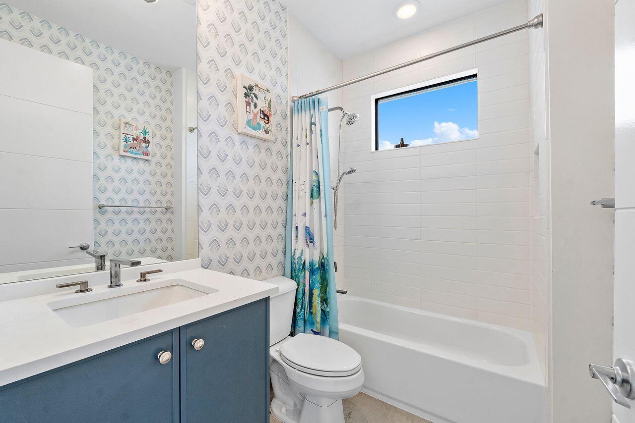 17057 Watersprite Lakes Road